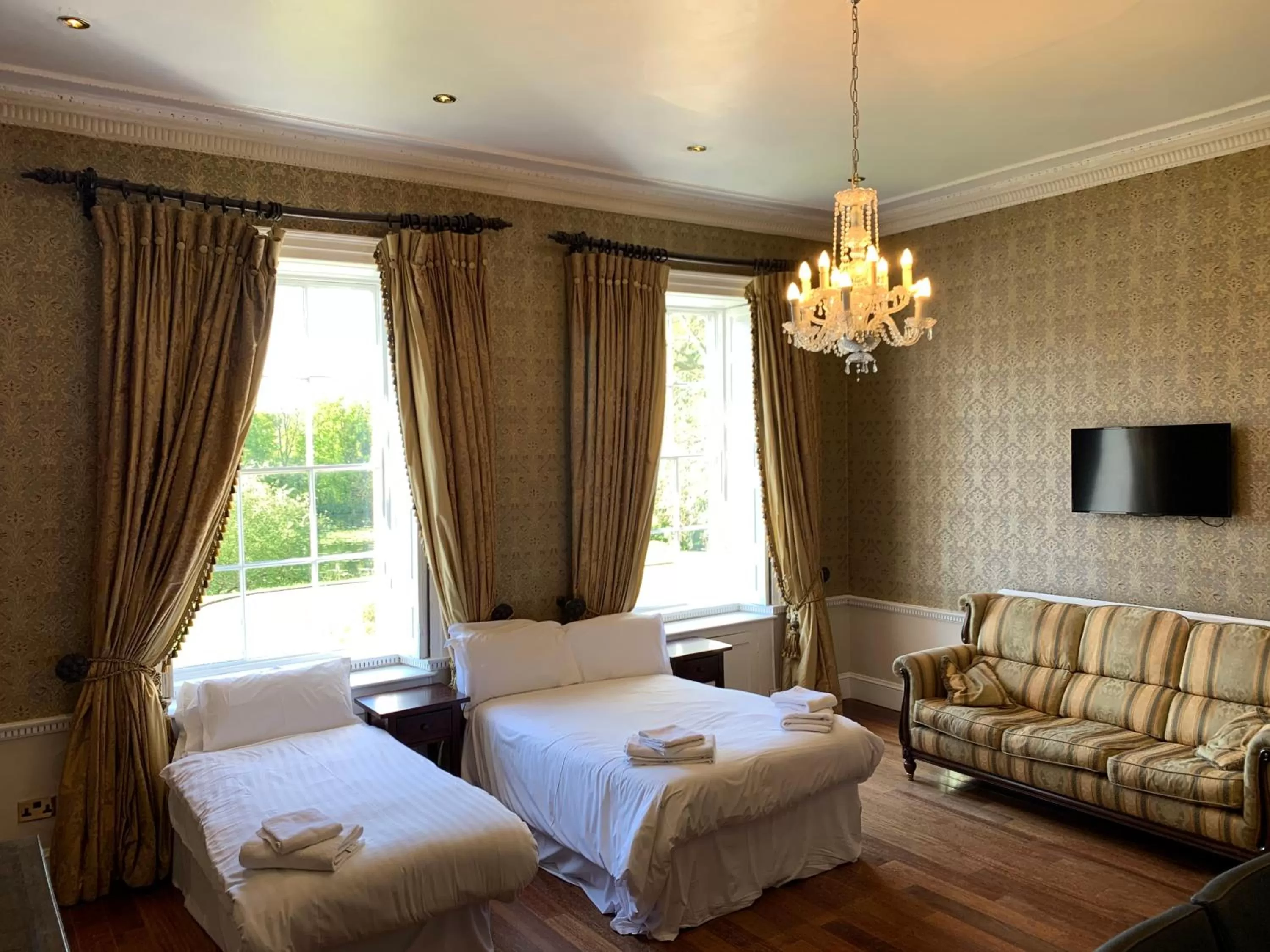 Photo of the whole room, Bed in Colwick Hall Hotel