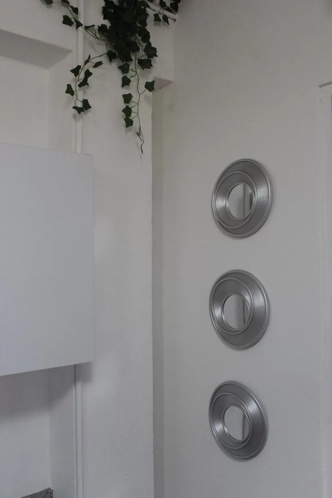 Bathroom in Cando Living Apartments in Central Avenue