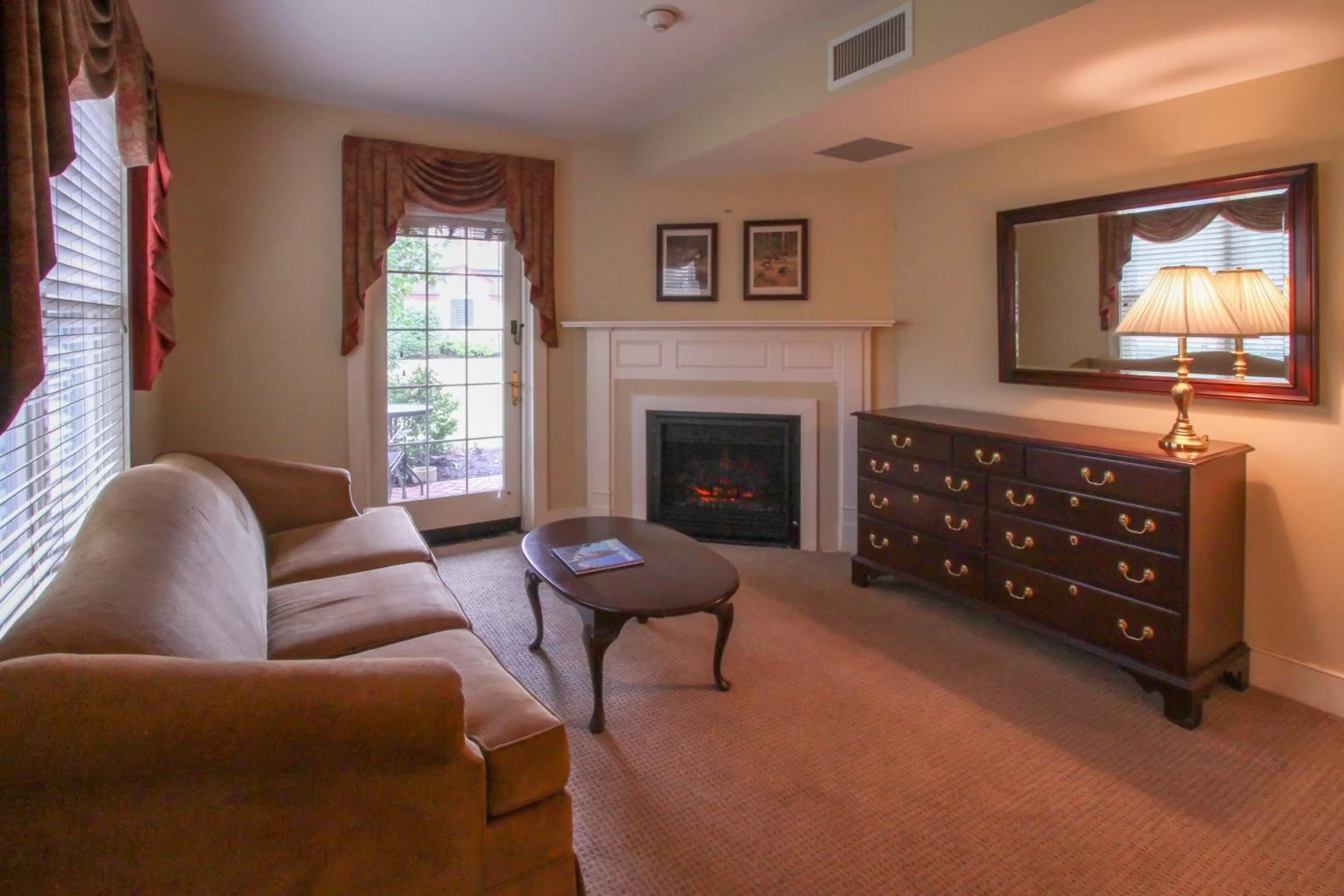 Patio in Joseph Ambler Inn