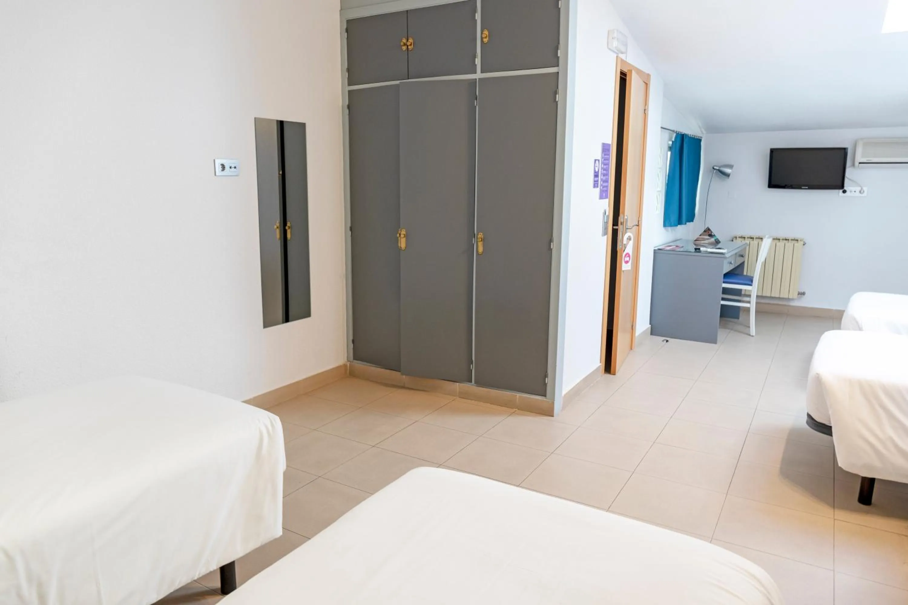 Bed in Hotel Alda Centro Palencia