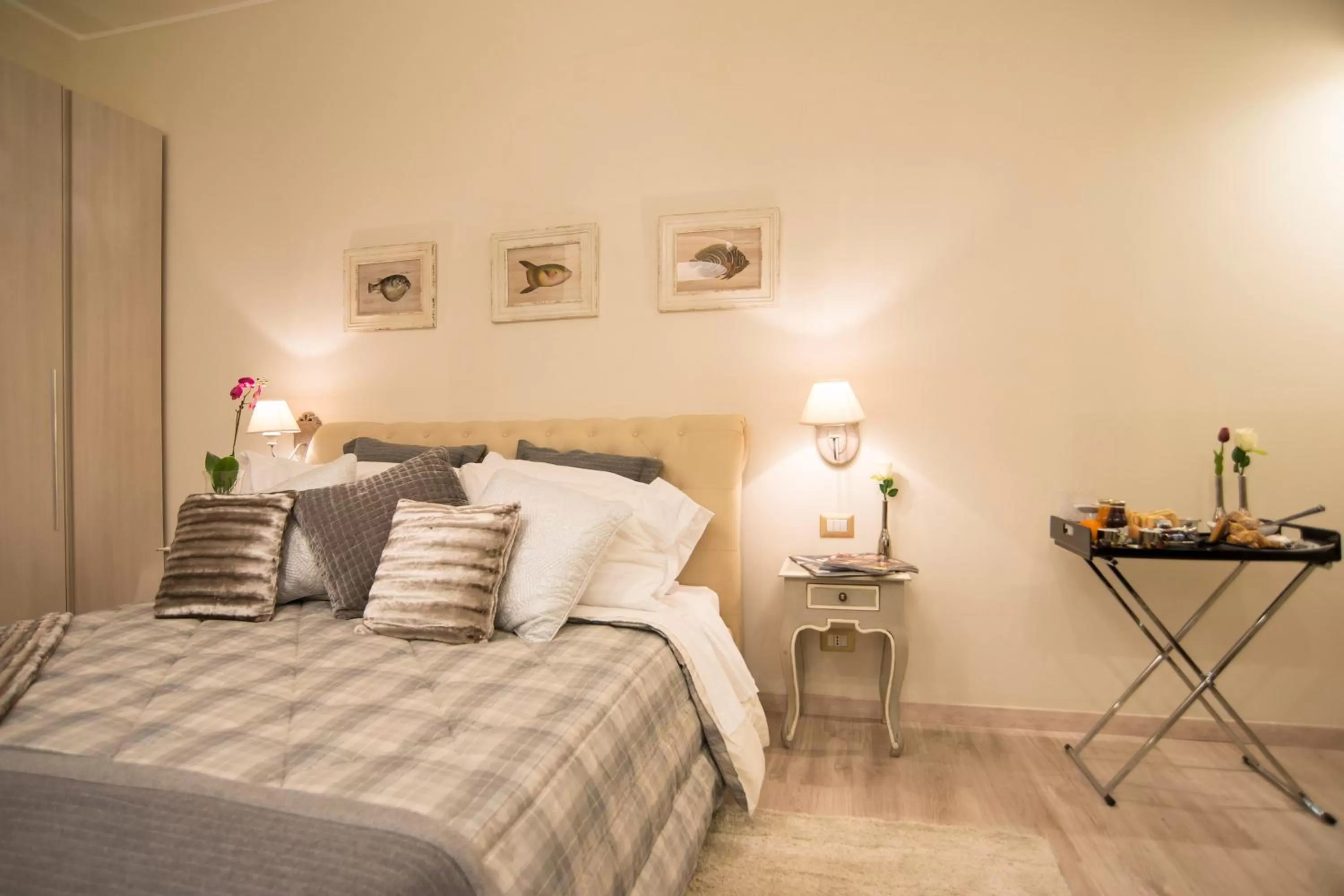 Day, Bed in Town House 62