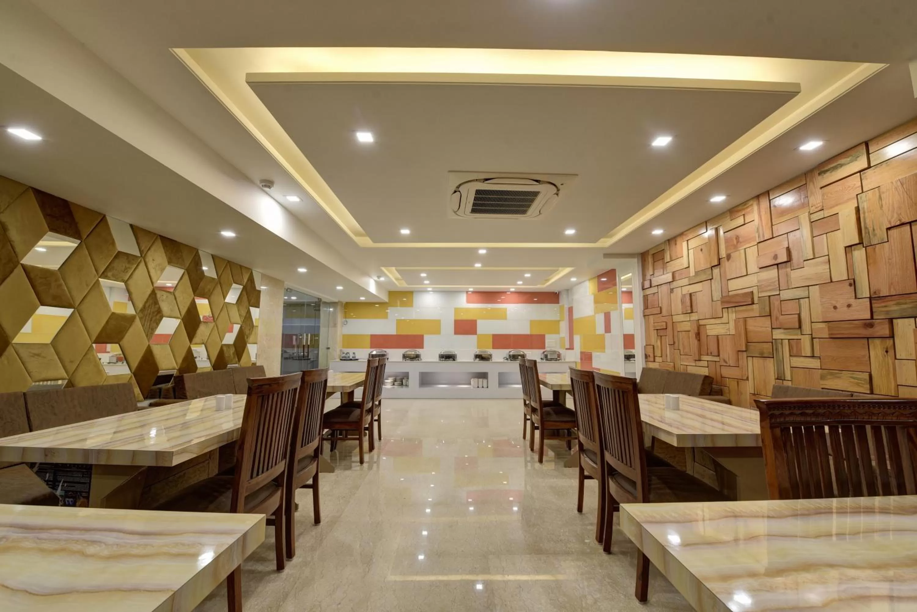 Restaurant/places to eat in GOLDEN TREE