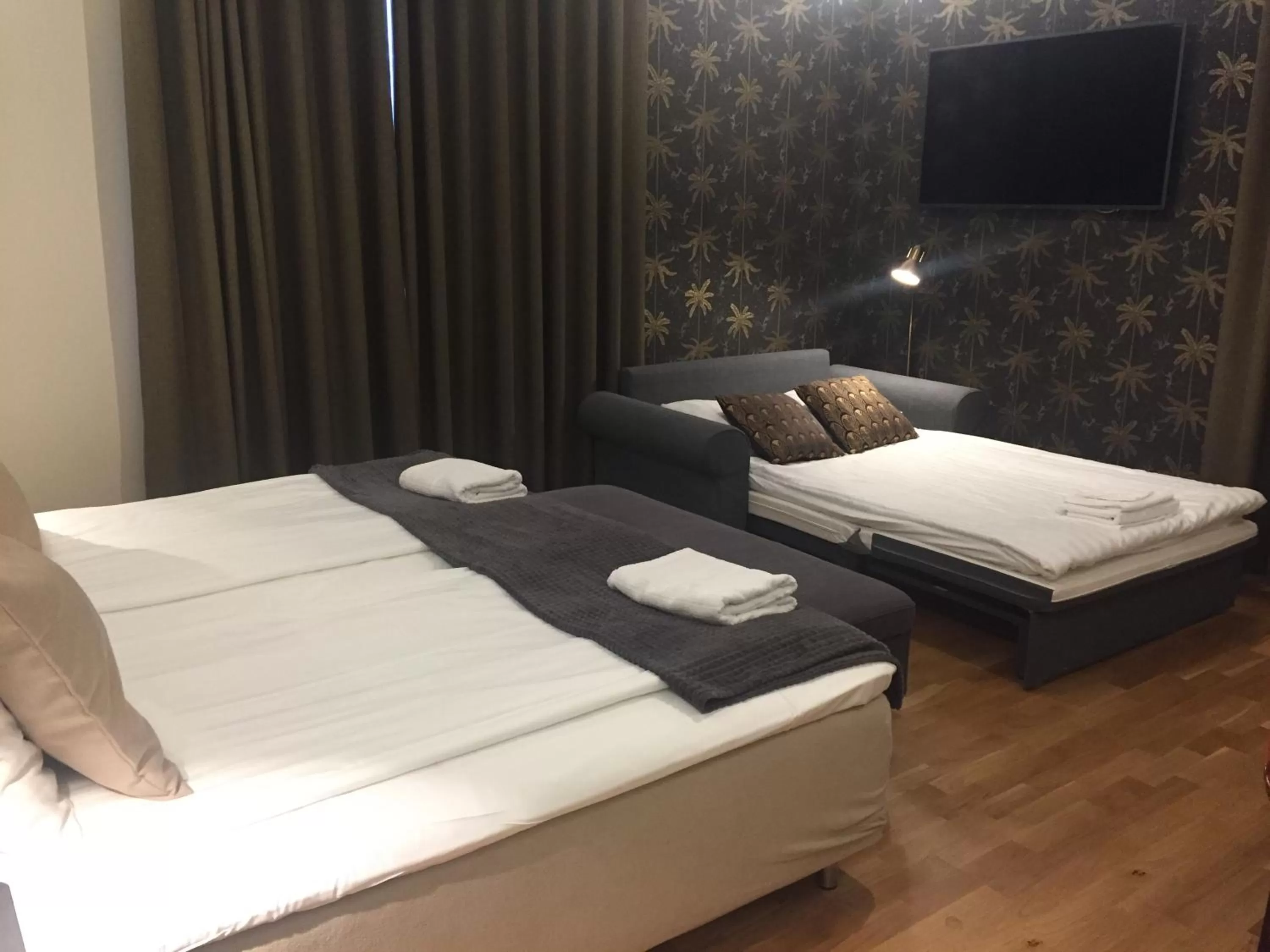 Photo of the whole room, Bed in Södra Hotellet