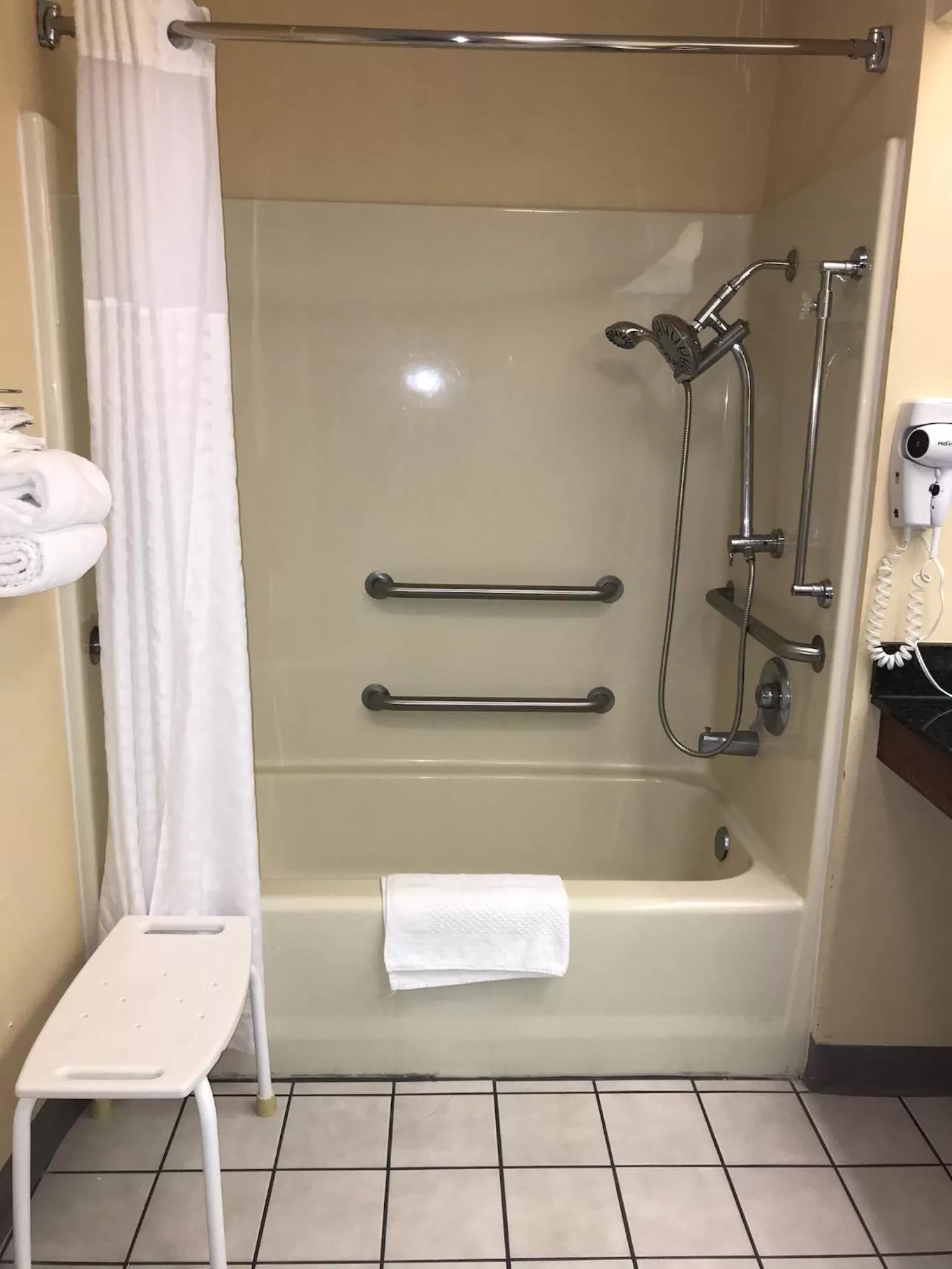 Bathroom in Quality Inn