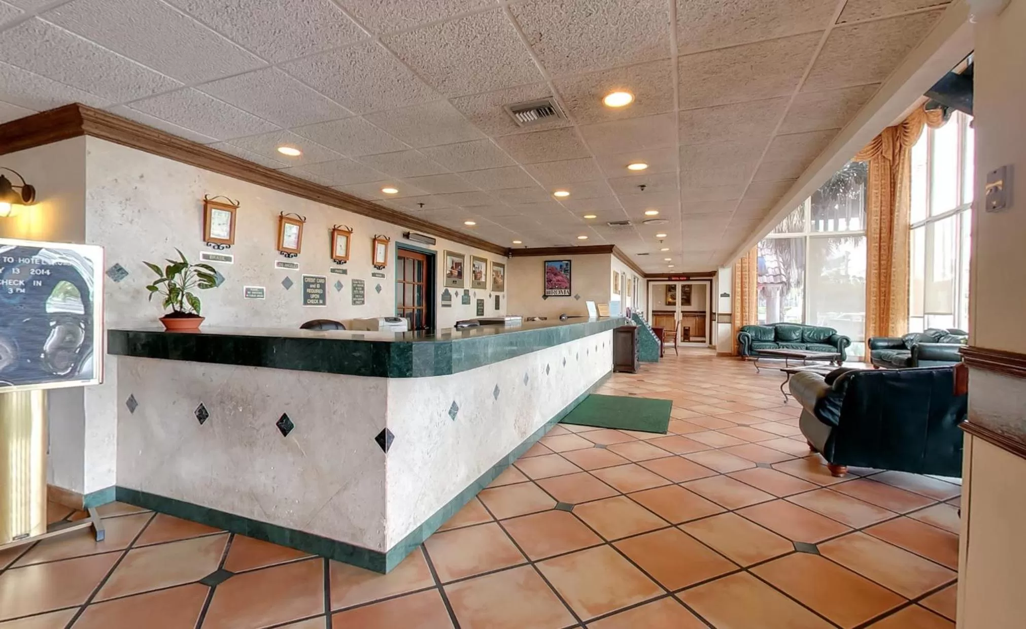 Lobby or reception in Miami Gardens Inn & Suites