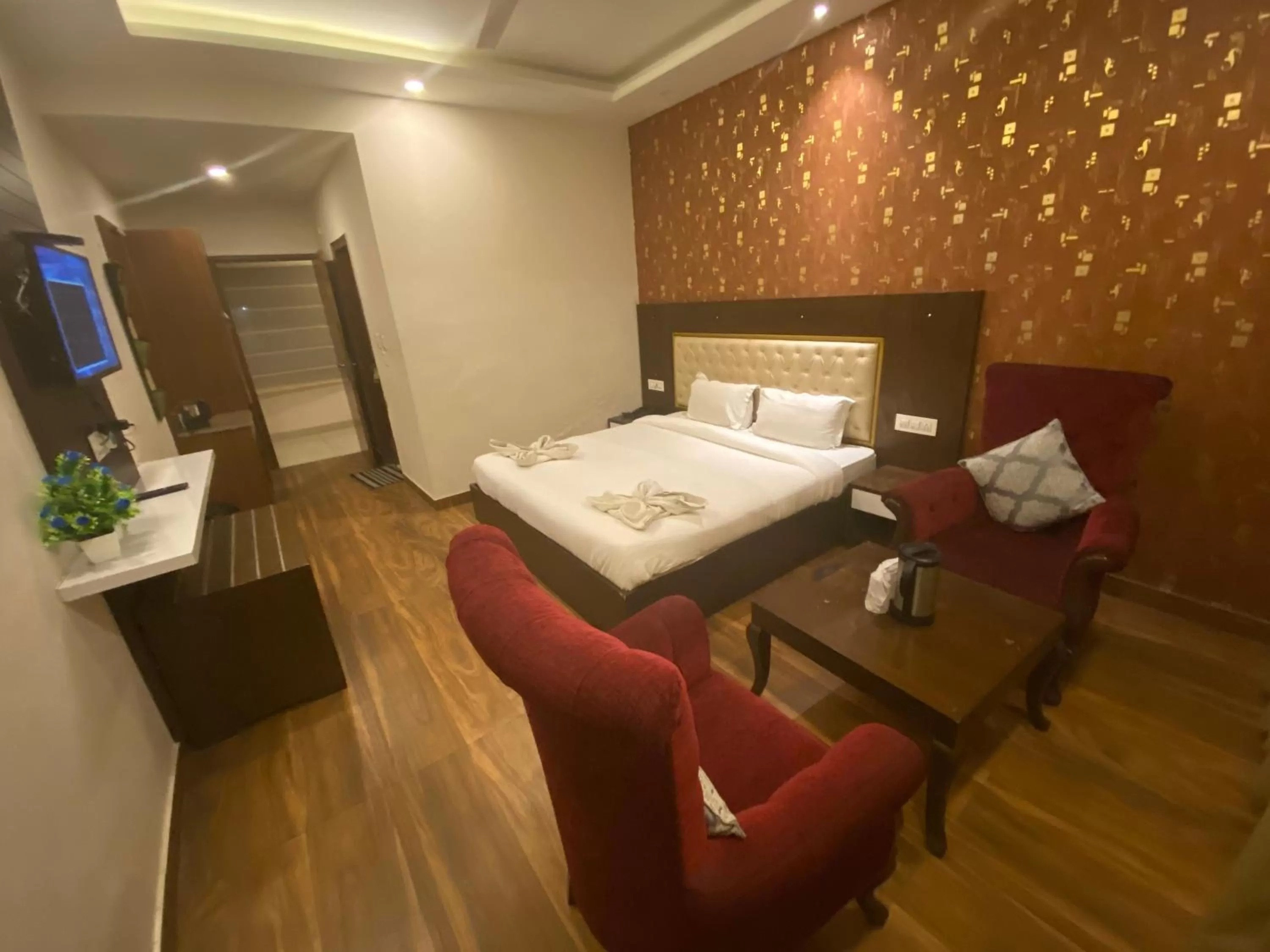 Hotel Ambika Resort Manali