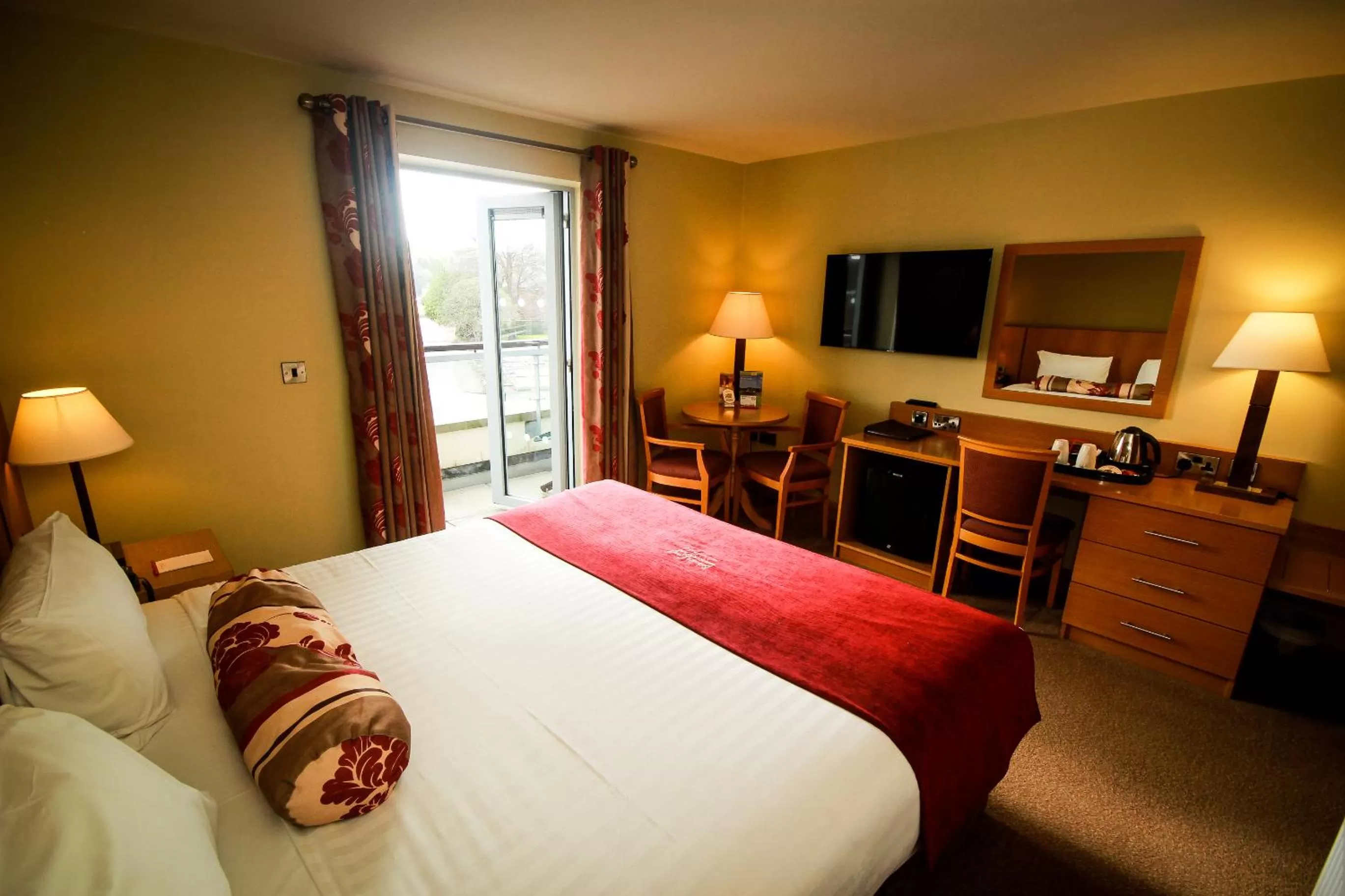 Bed in Belmore Court & Motel