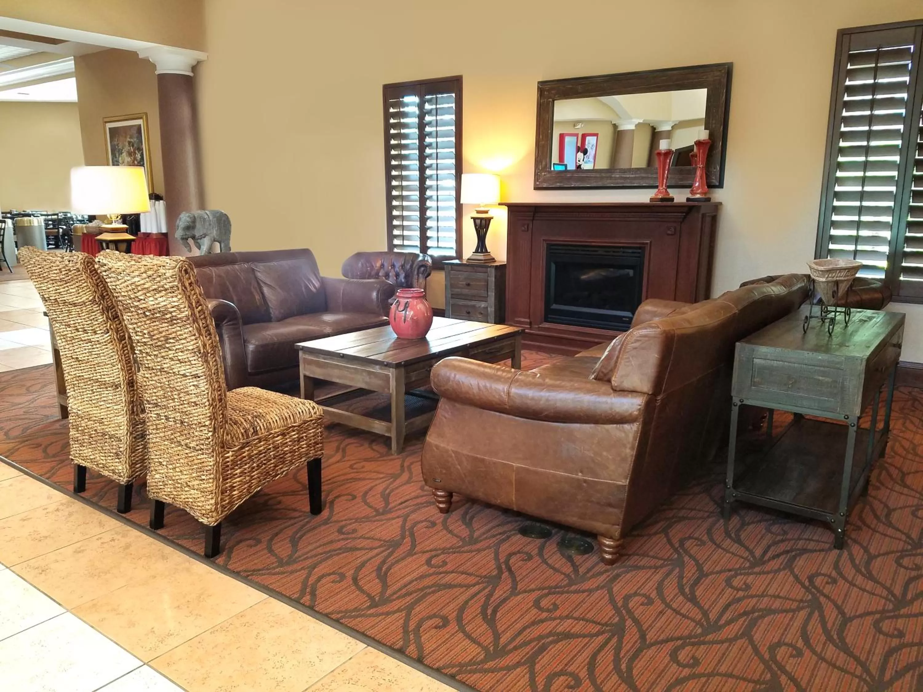 Lobby or reception in Hawthorn Suites by Wyndham Lake Buena Vista, a staySky Hotel & Resort