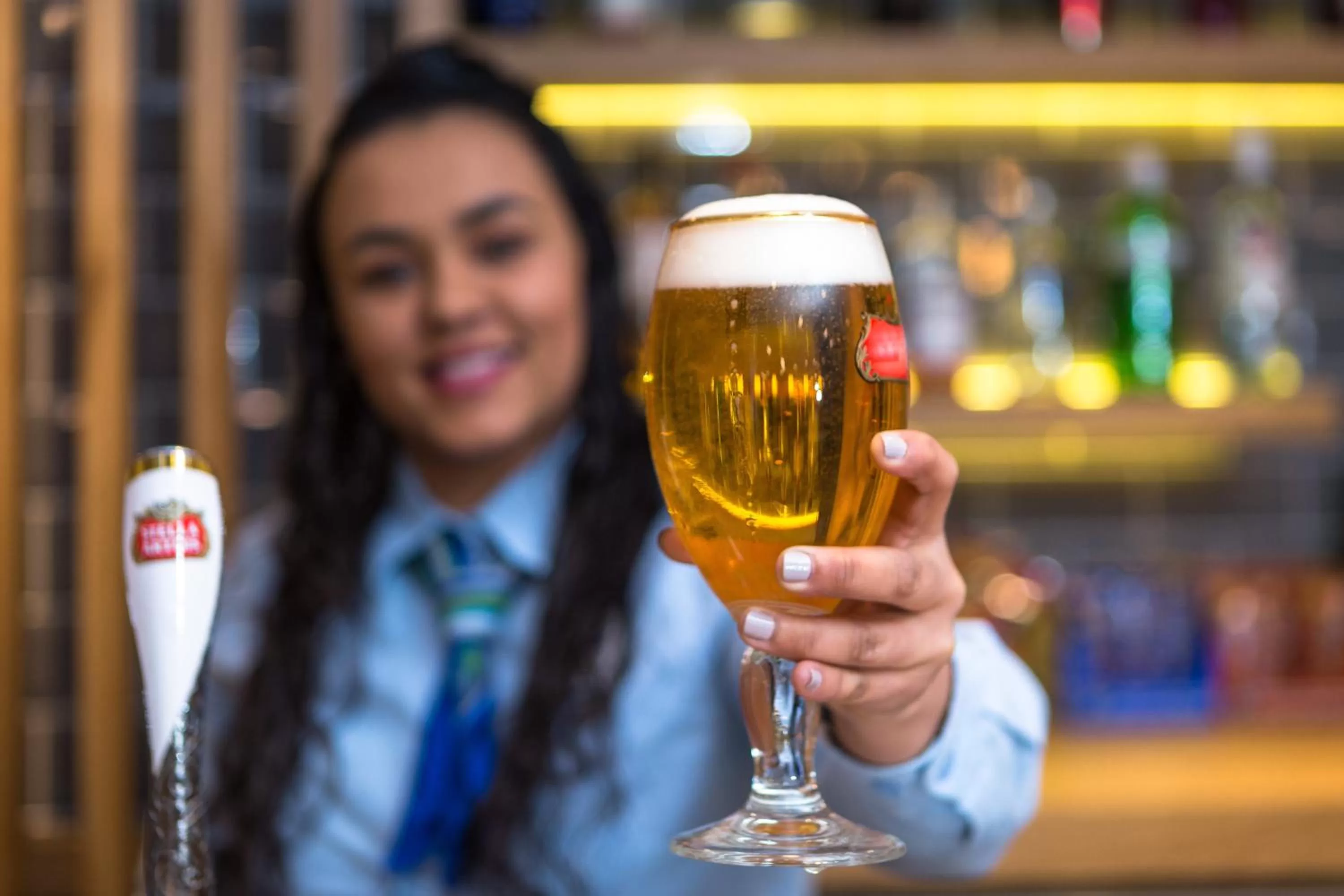 Lounge or bar in Holiday Inn Express London - Watford Junction by IHG