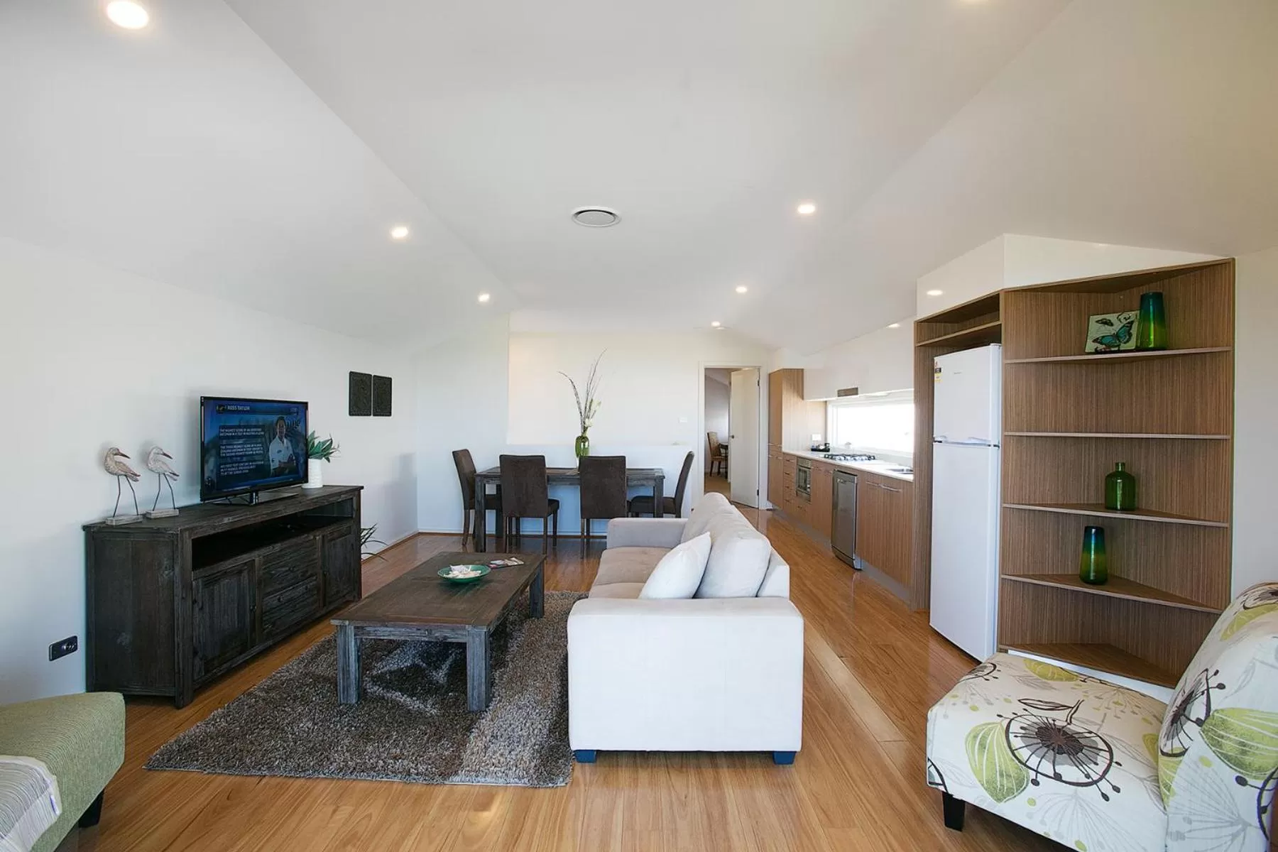 Townhouse Garden in Caves Coastal Bar & Bungalows