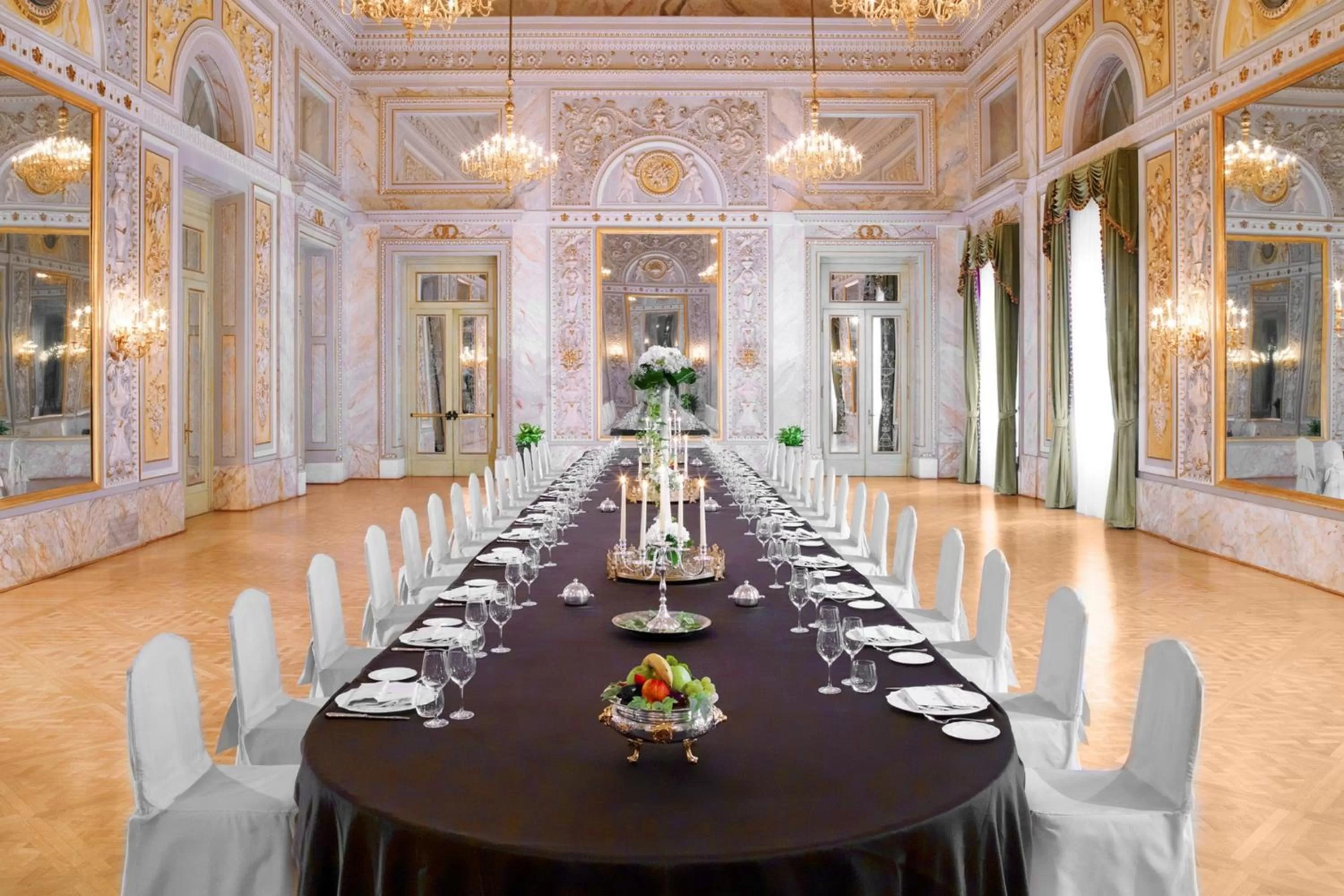 Meeting/conference room in The St. Regis Florence