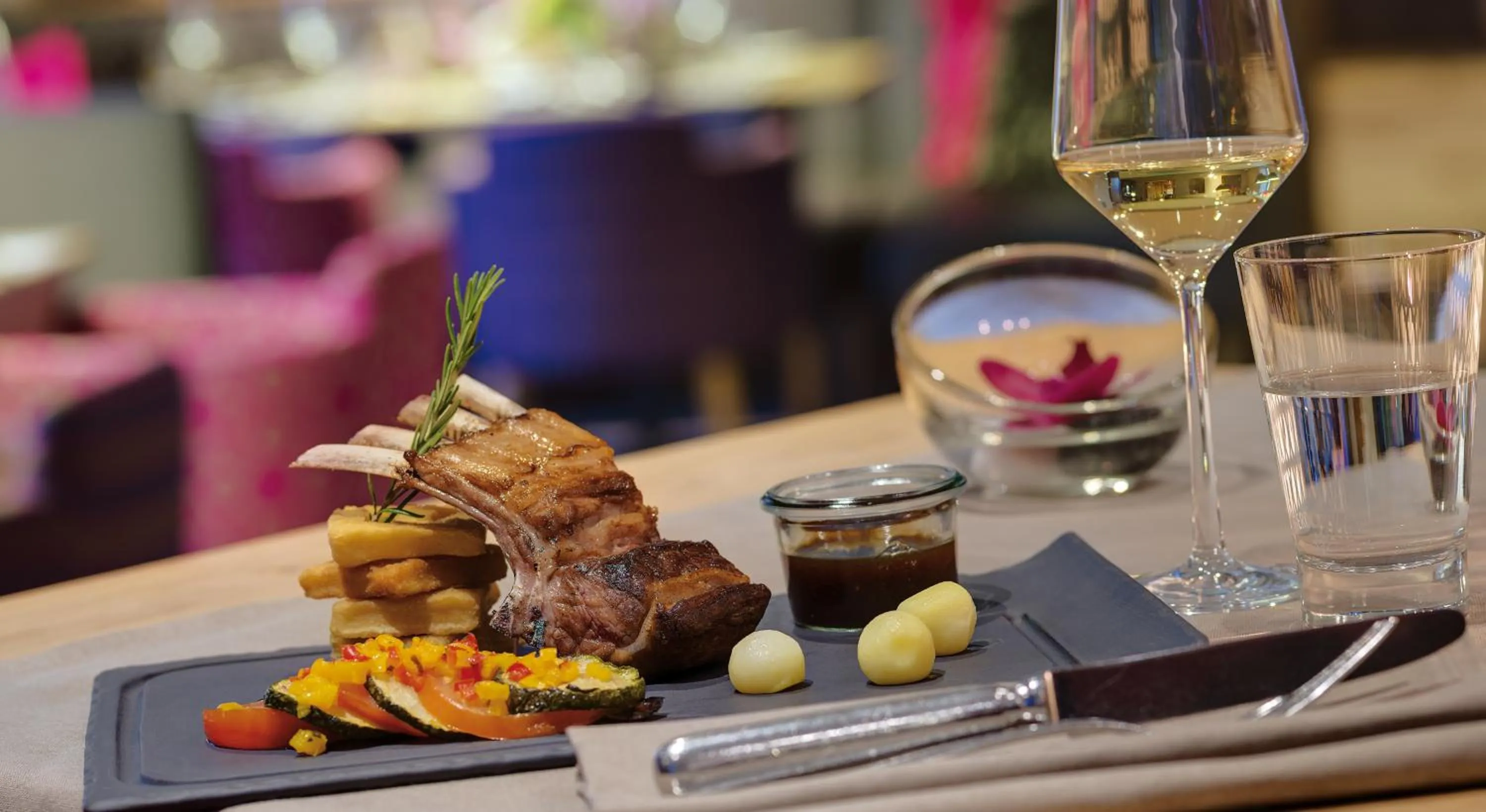 Lunch in Nells Park Hotel