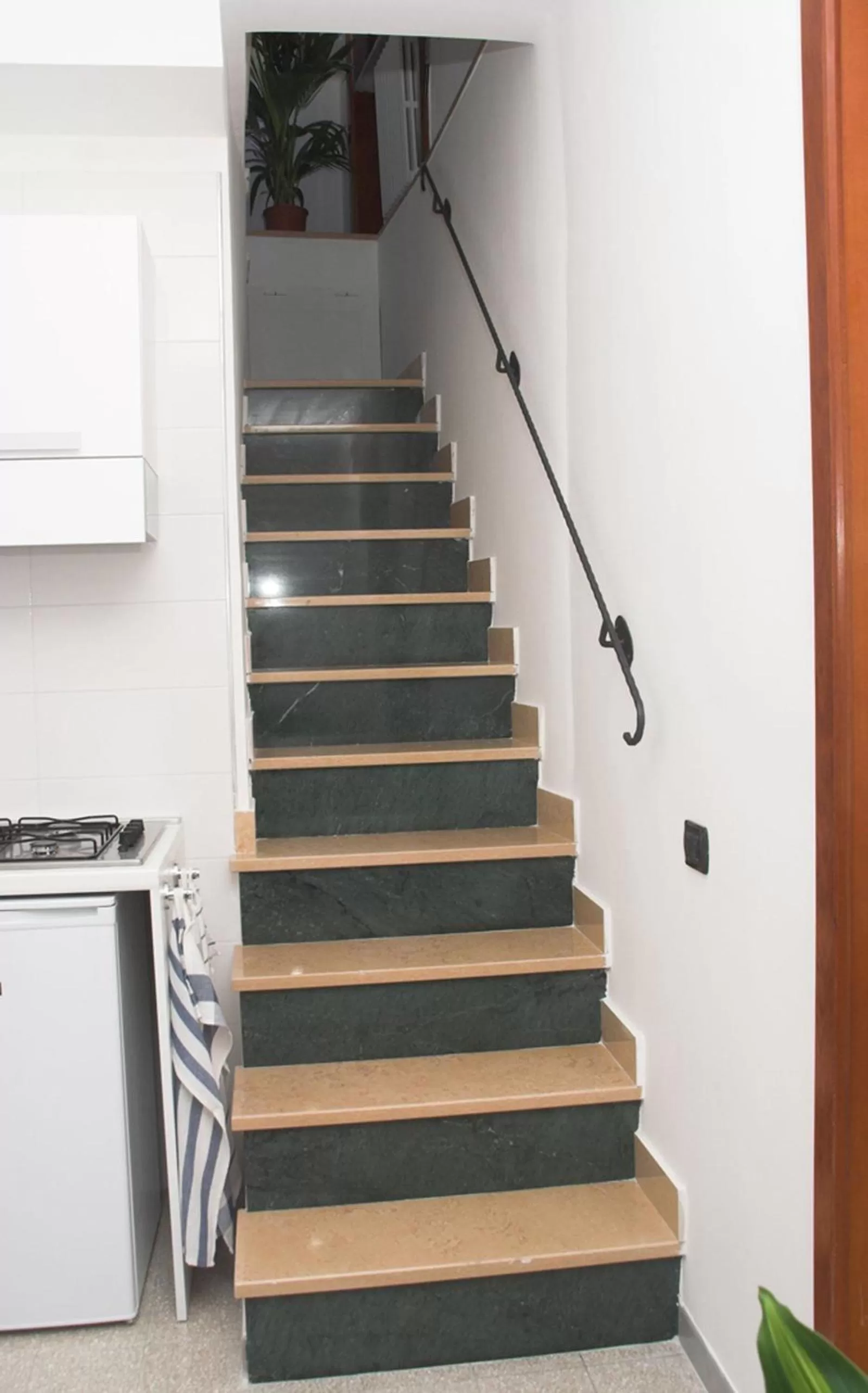 Area and facilities, Kitchen/Kitchenette in B&B Elisa