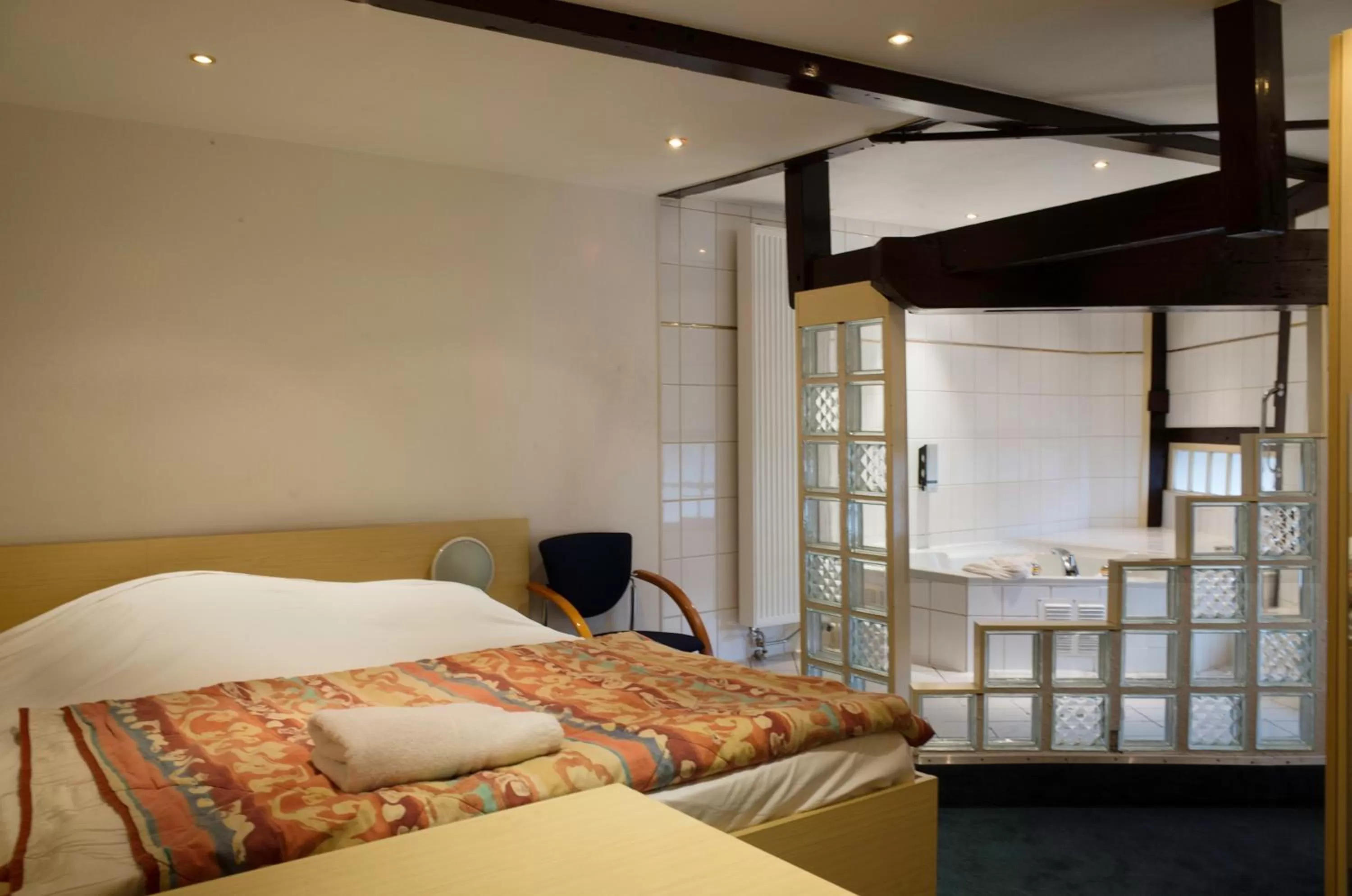 Double Room with Spa Bath in Koopermoolen