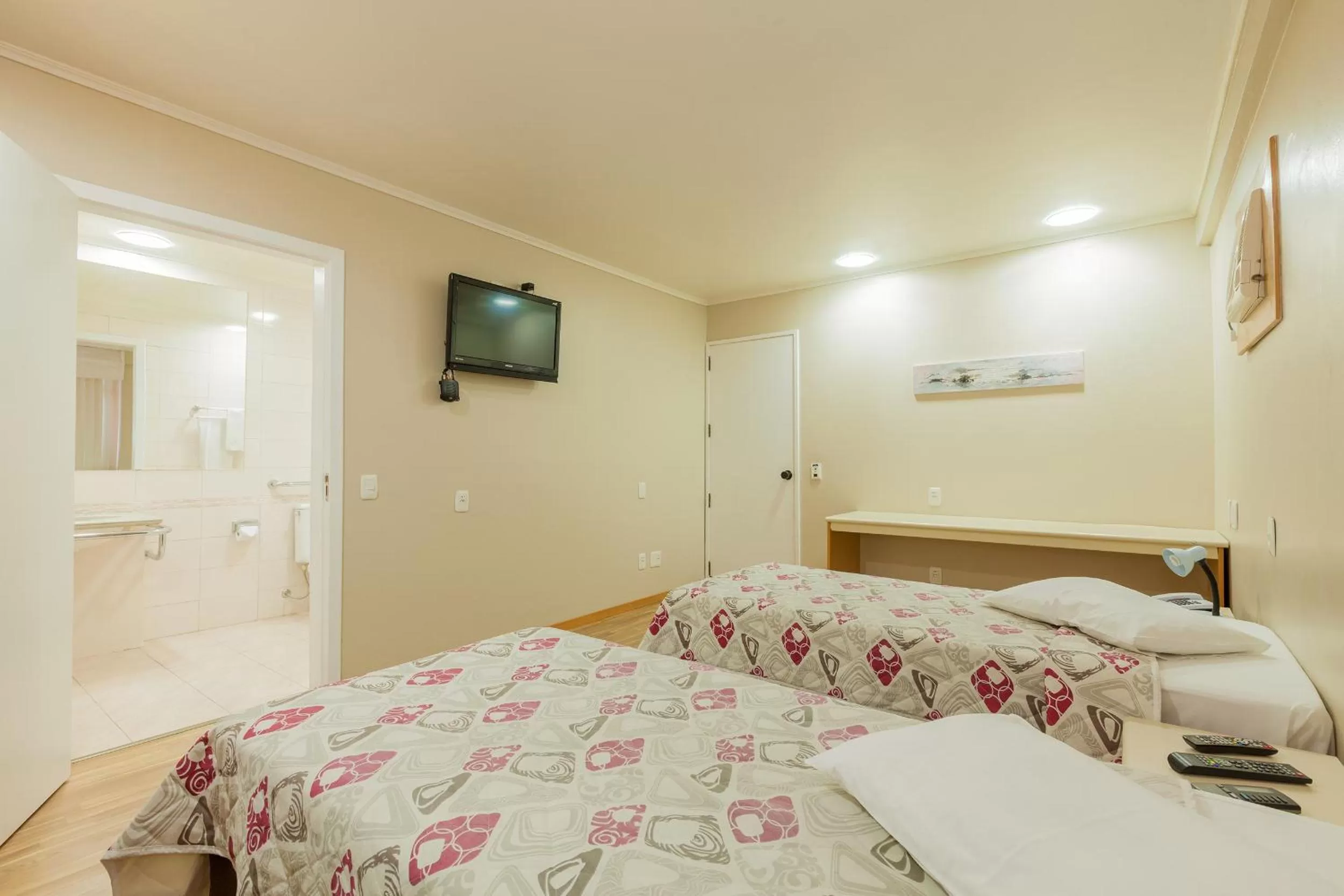 Bed in Tri Hotel Smart Caxias