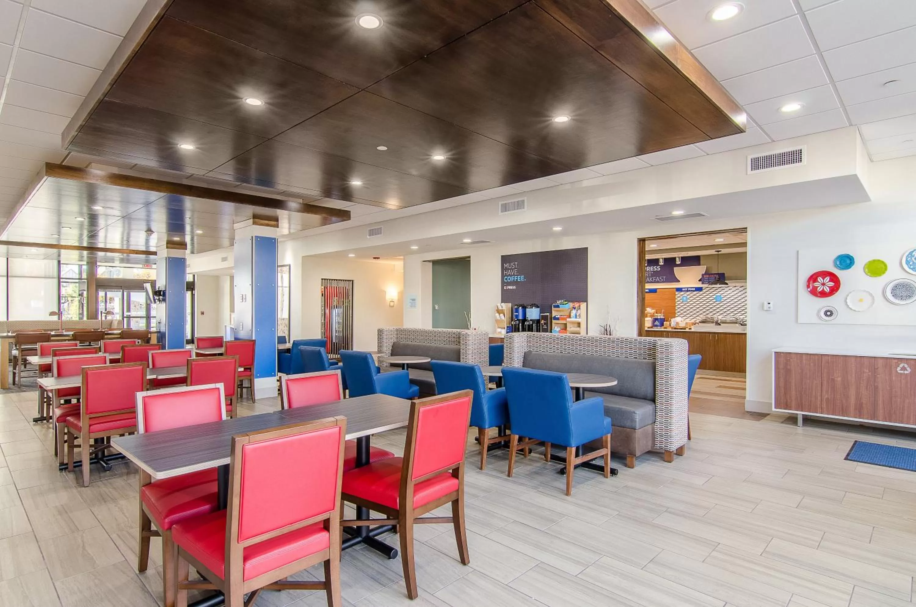 Breakfast in Holiday Inn Express & Suites - Atchison by IHG