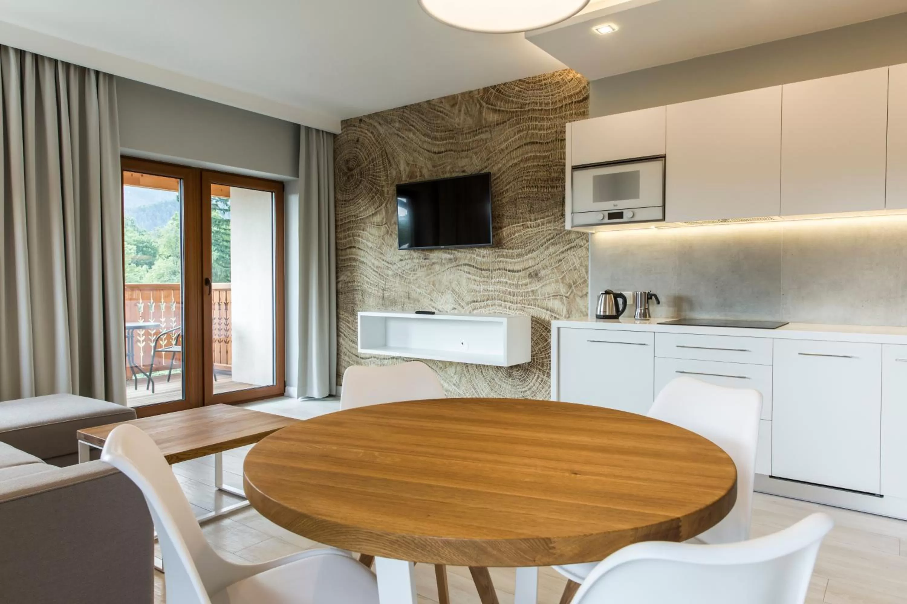 Kitchen or kitchenette in Royal Hill Residence