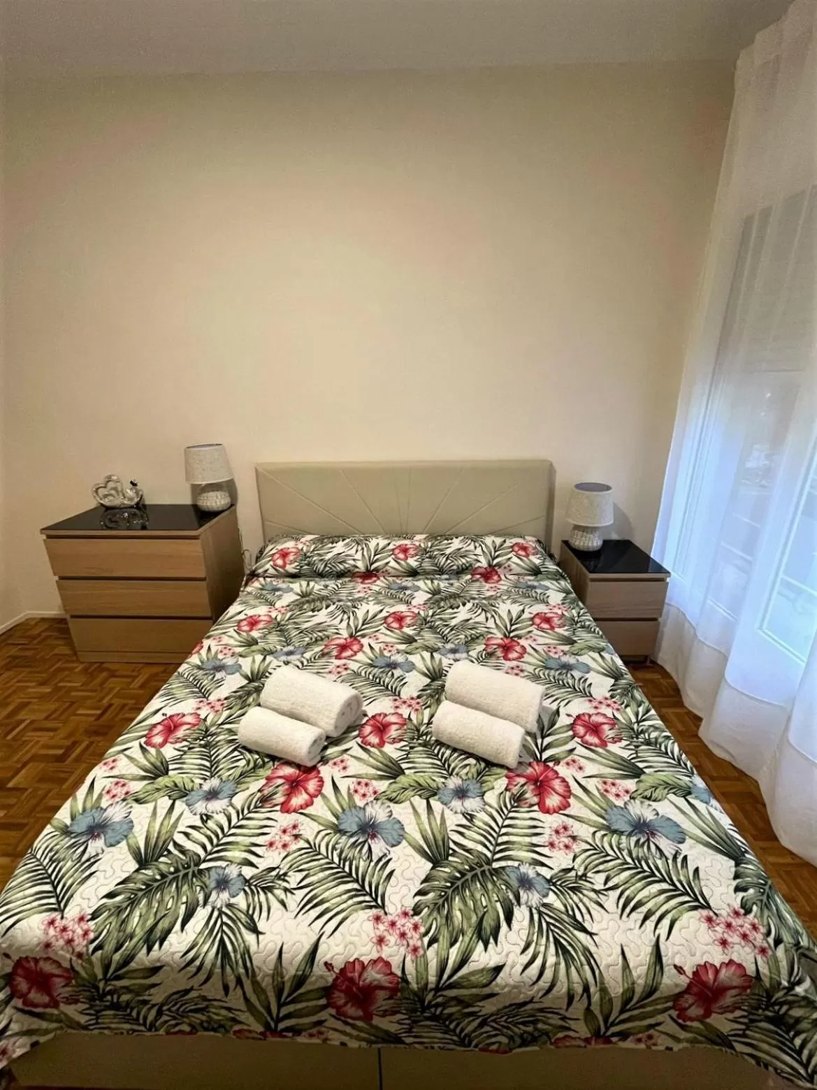 Bed in Villarroel habitaciones