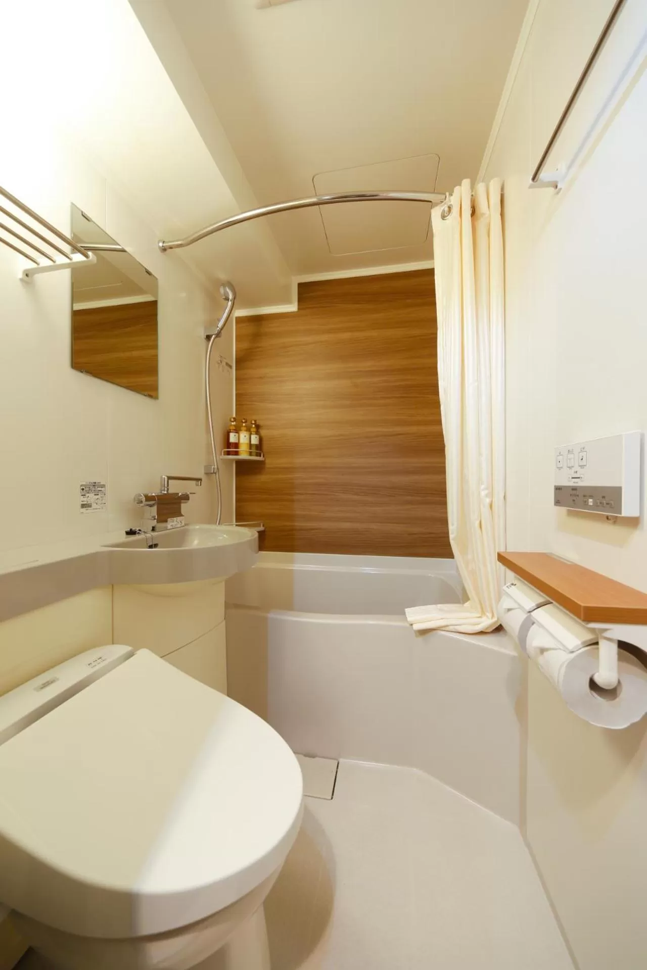 Hot Tub in Dormy Inn Toyama Natural Hot Spring