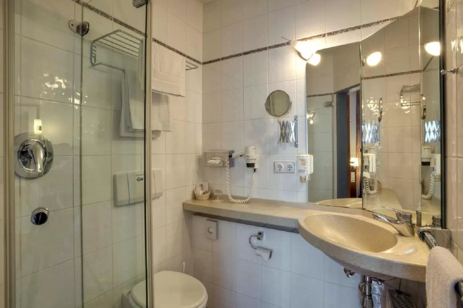 Bathroom in Hotel Schiller