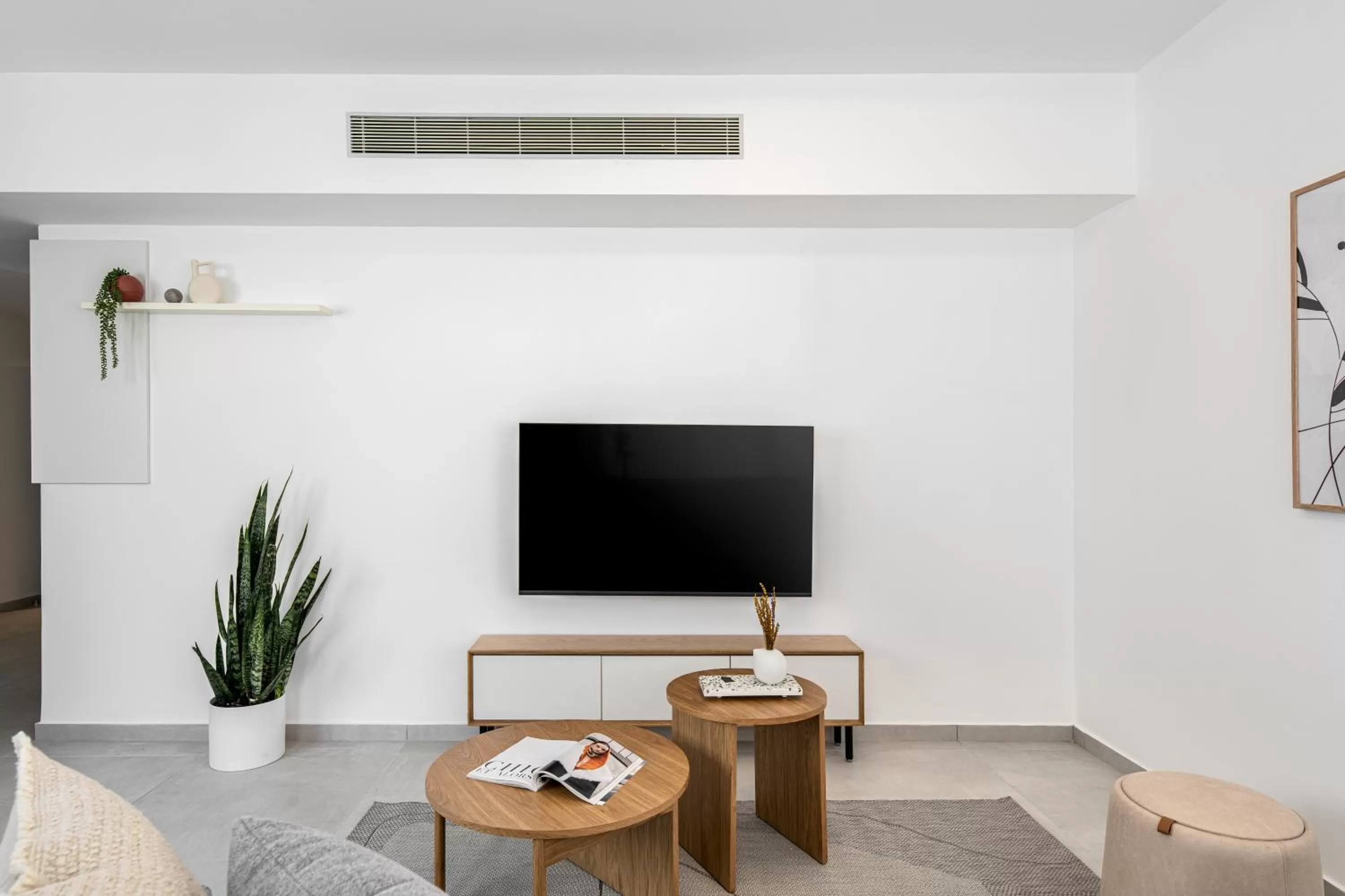 TV and multimedia in Mate GEORGE - By HOMY