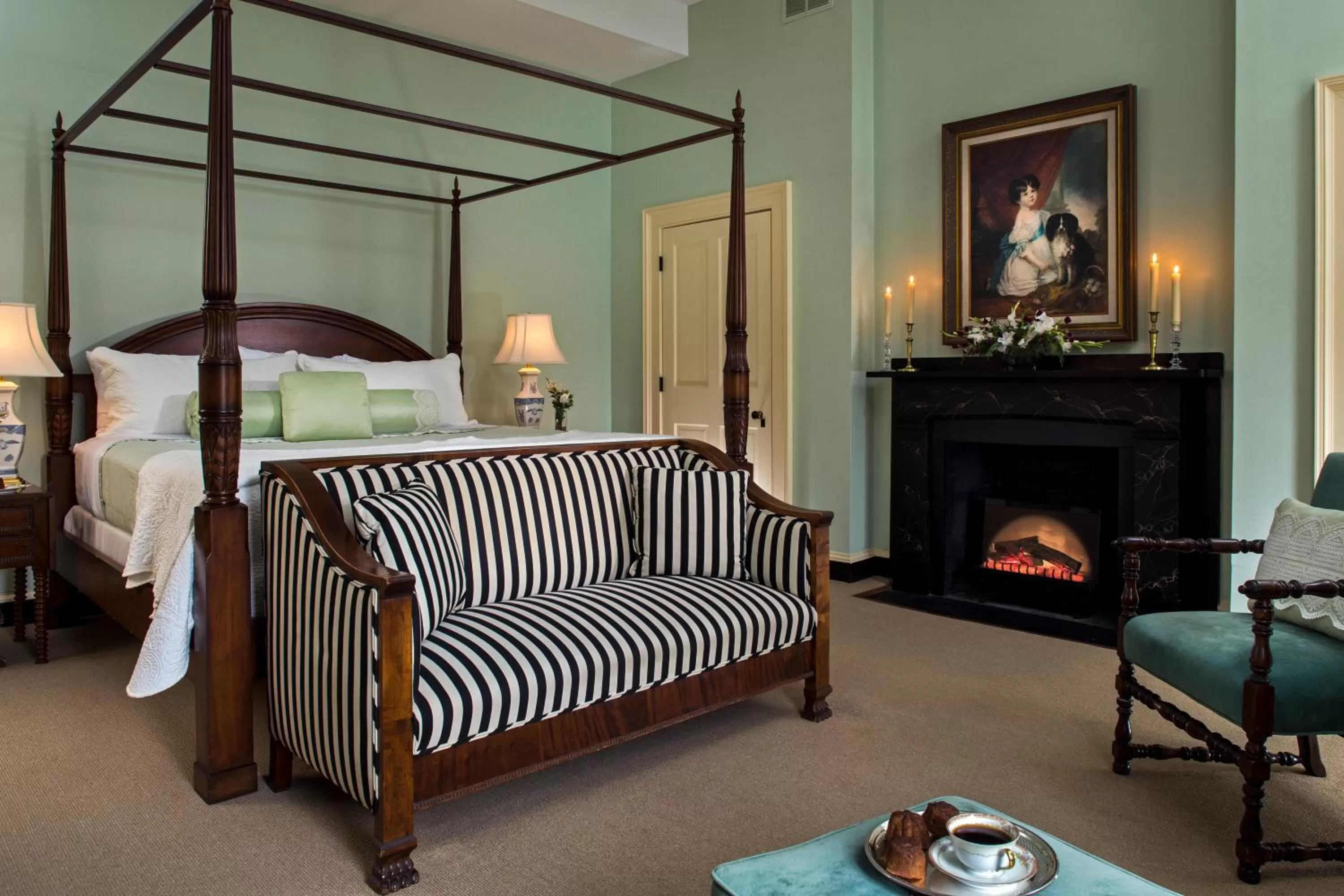 Deluxe King Suite in Rachael's Dowry Bed and Breakfast