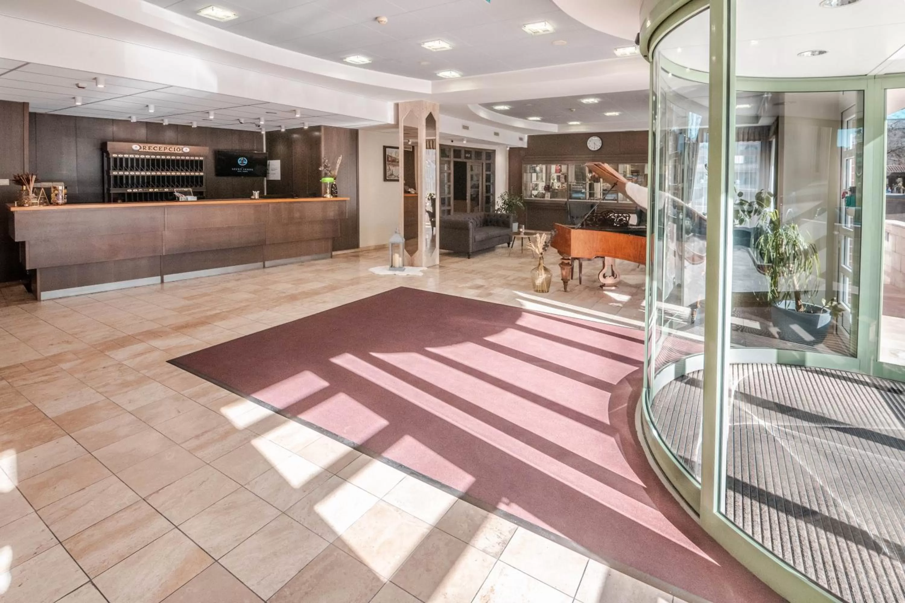 Lobby or reception in Szent János Hotel