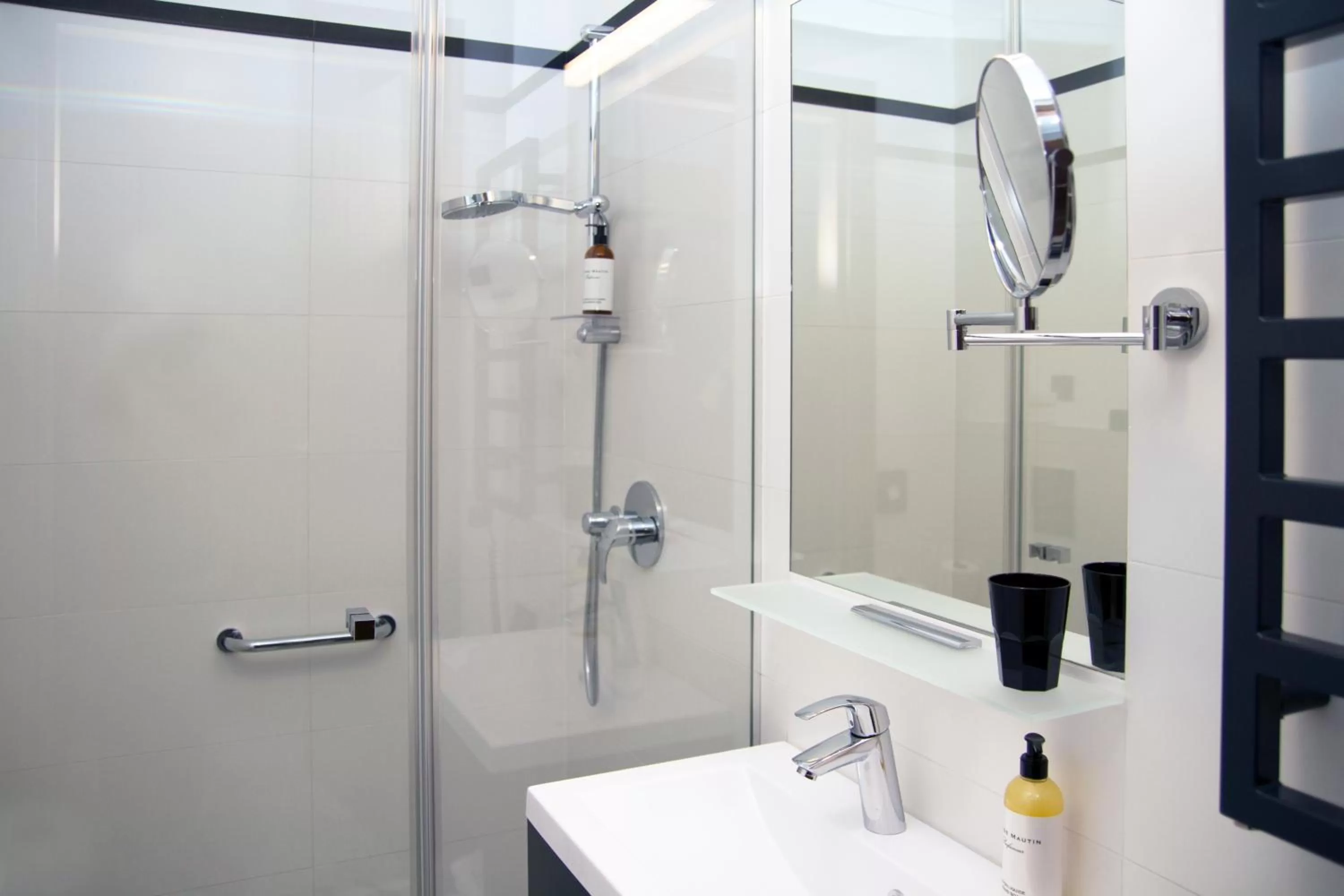 Shower in IBB Hotel Gdańsk