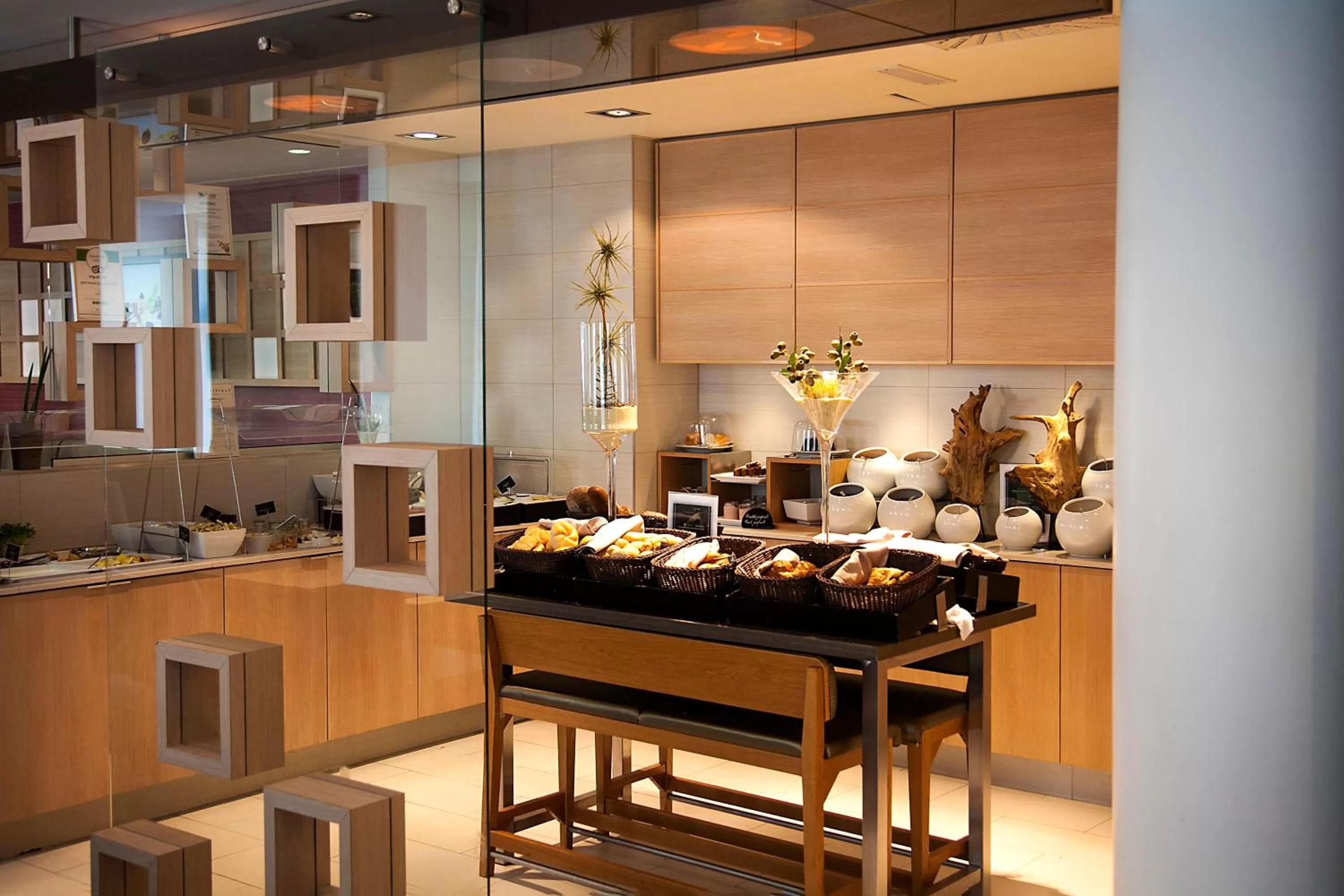 Buffet breakfast in Novotel Wien City