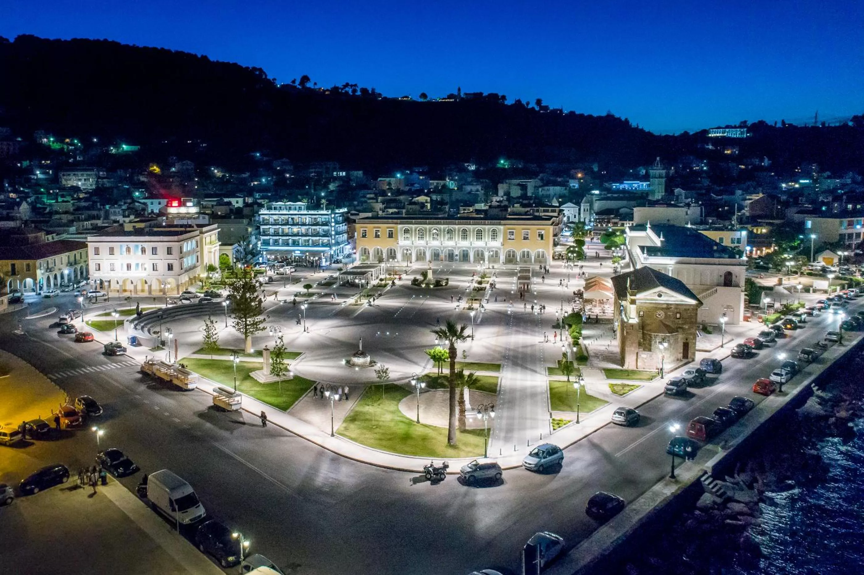 Area and facilities in Phoenix Hotel