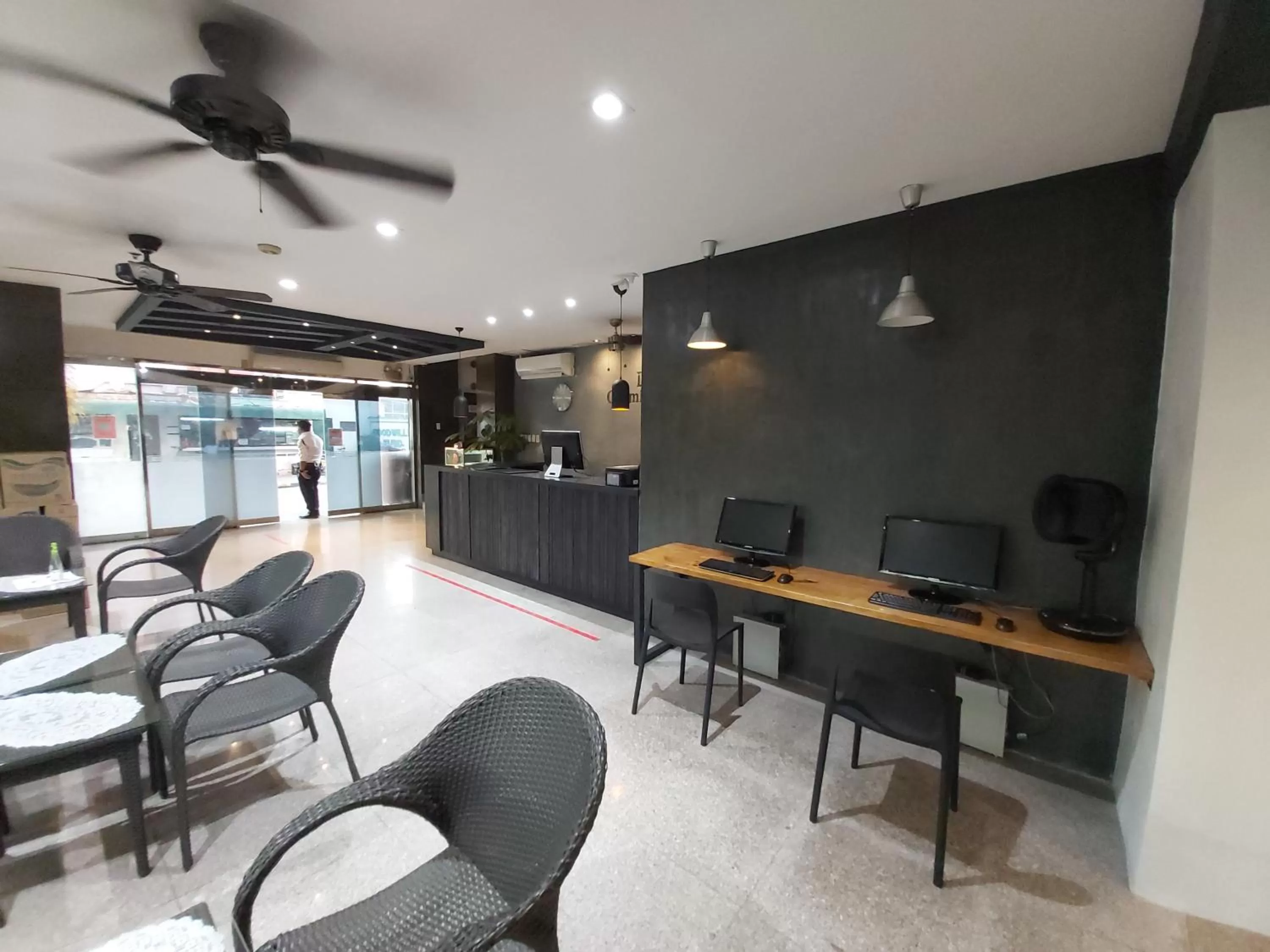 Lobby or reception in DG Grami Hotel