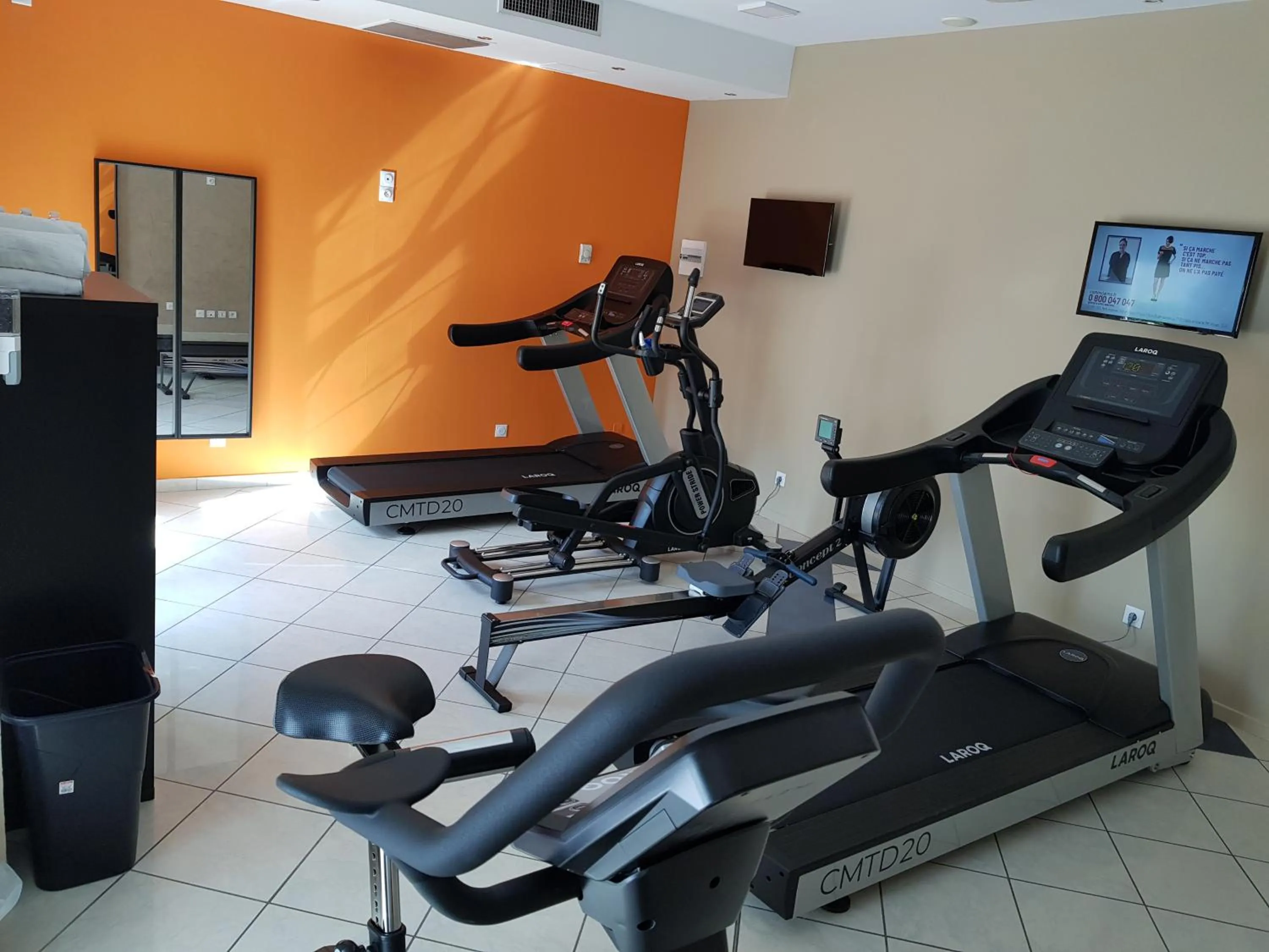 Fitness centre/facilities in Hôtel Ariane