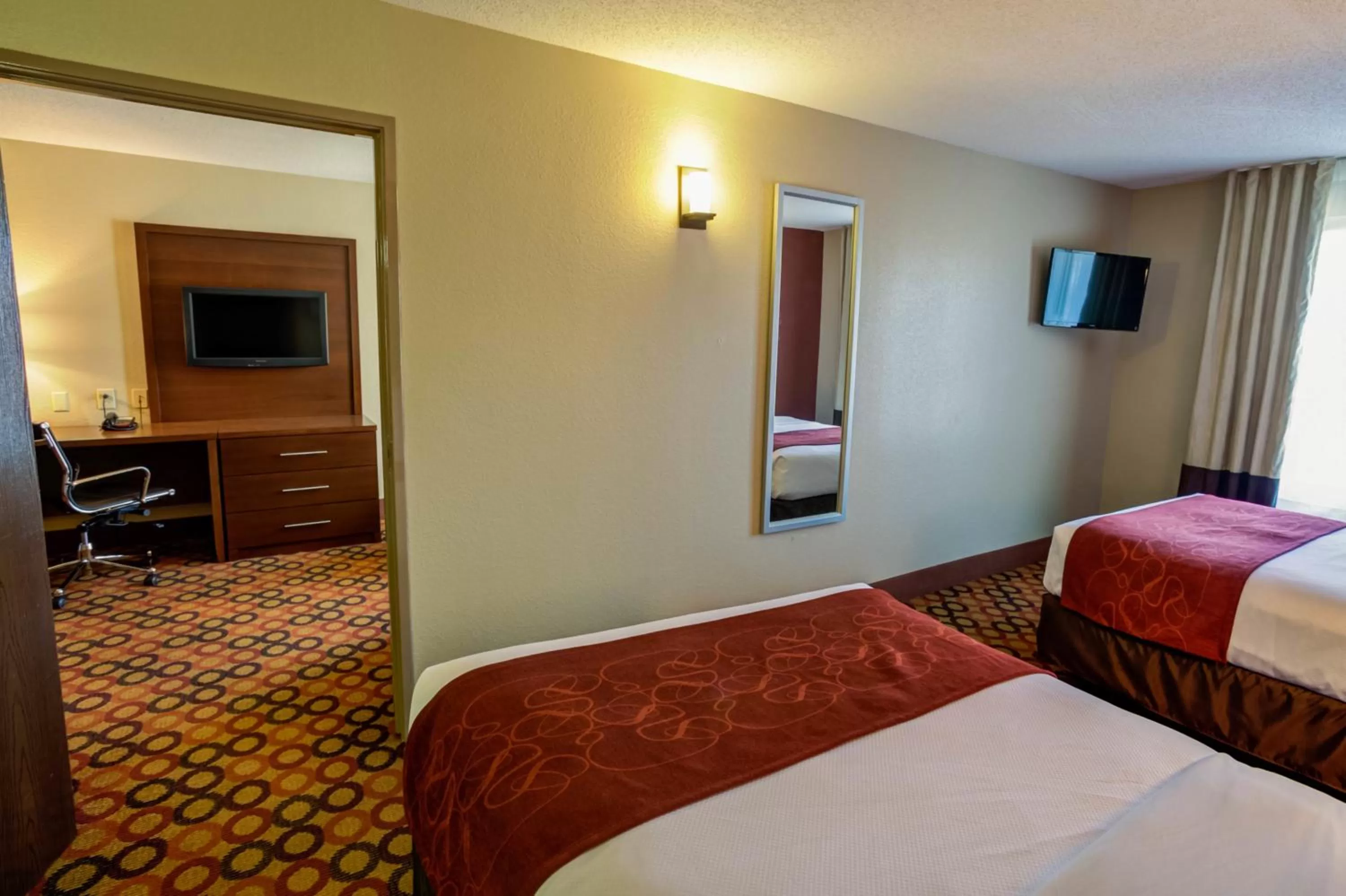 Double Suite with Two Double Beds - Accessible/Non-Smoking in Comfort Suites Airport