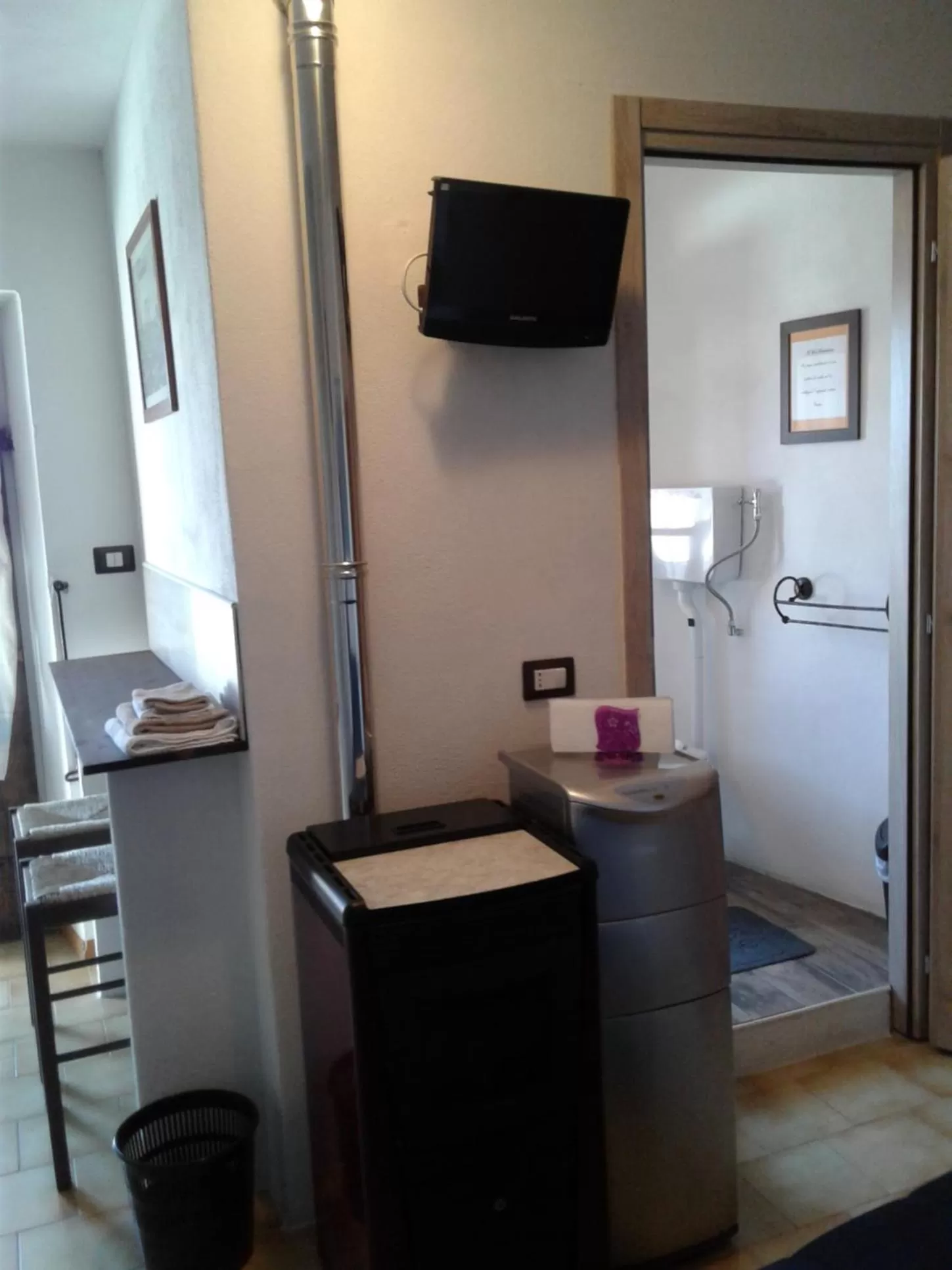 TV and multimedia in B&b barbaricino iun F1442