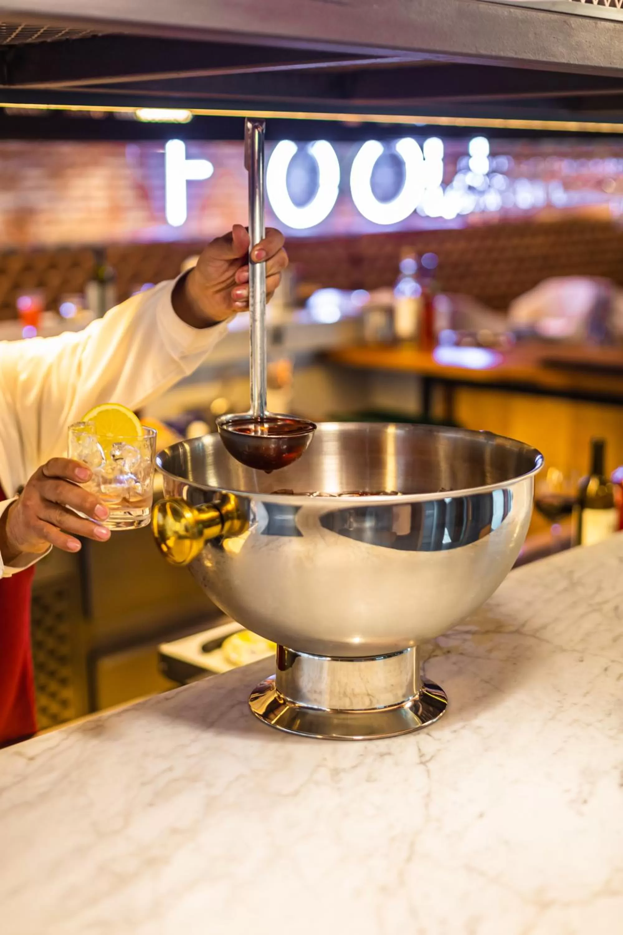 Lounge or bar in Novotel Mexico City Toreo