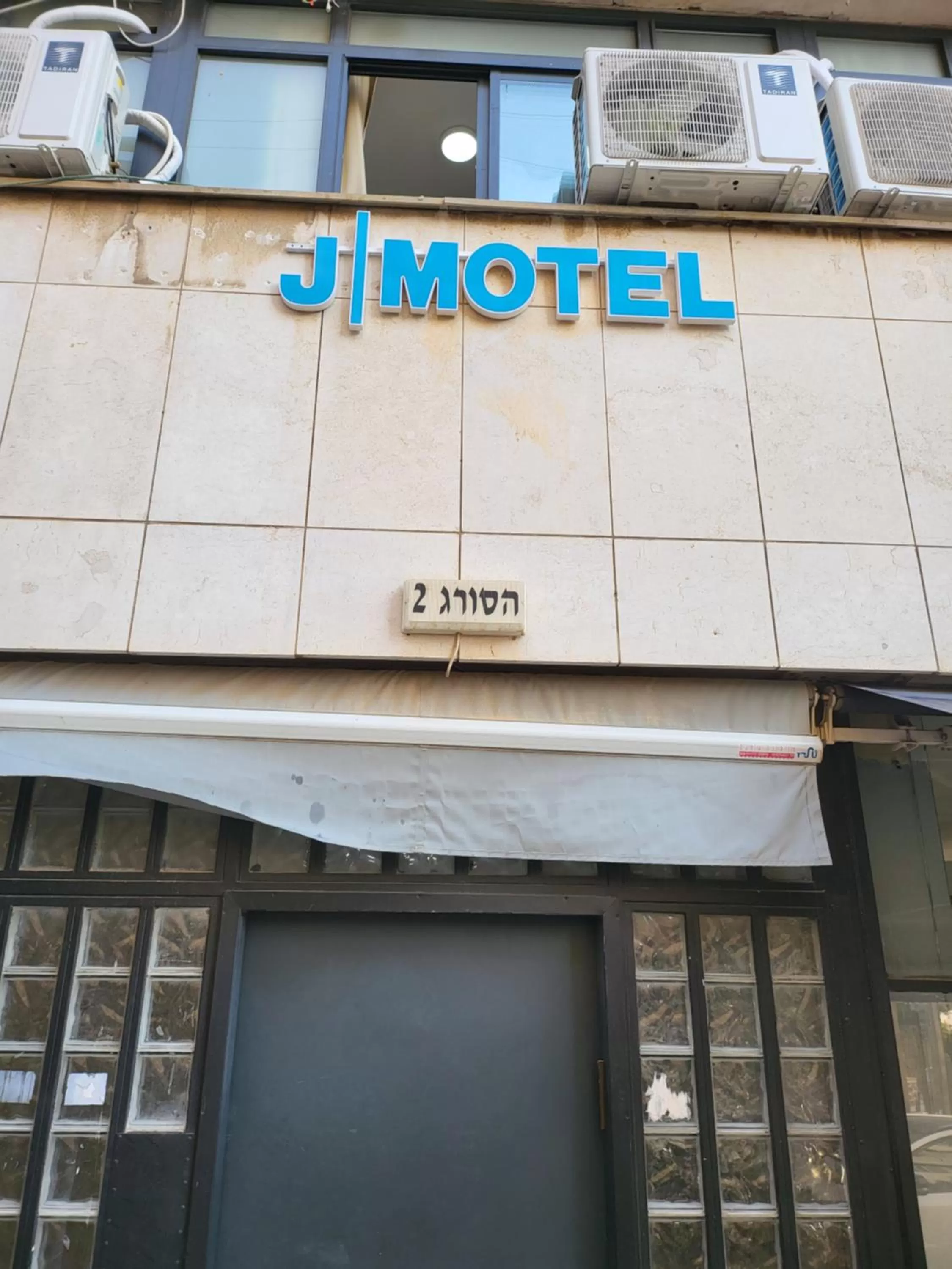 Property Building in J-MOTEL