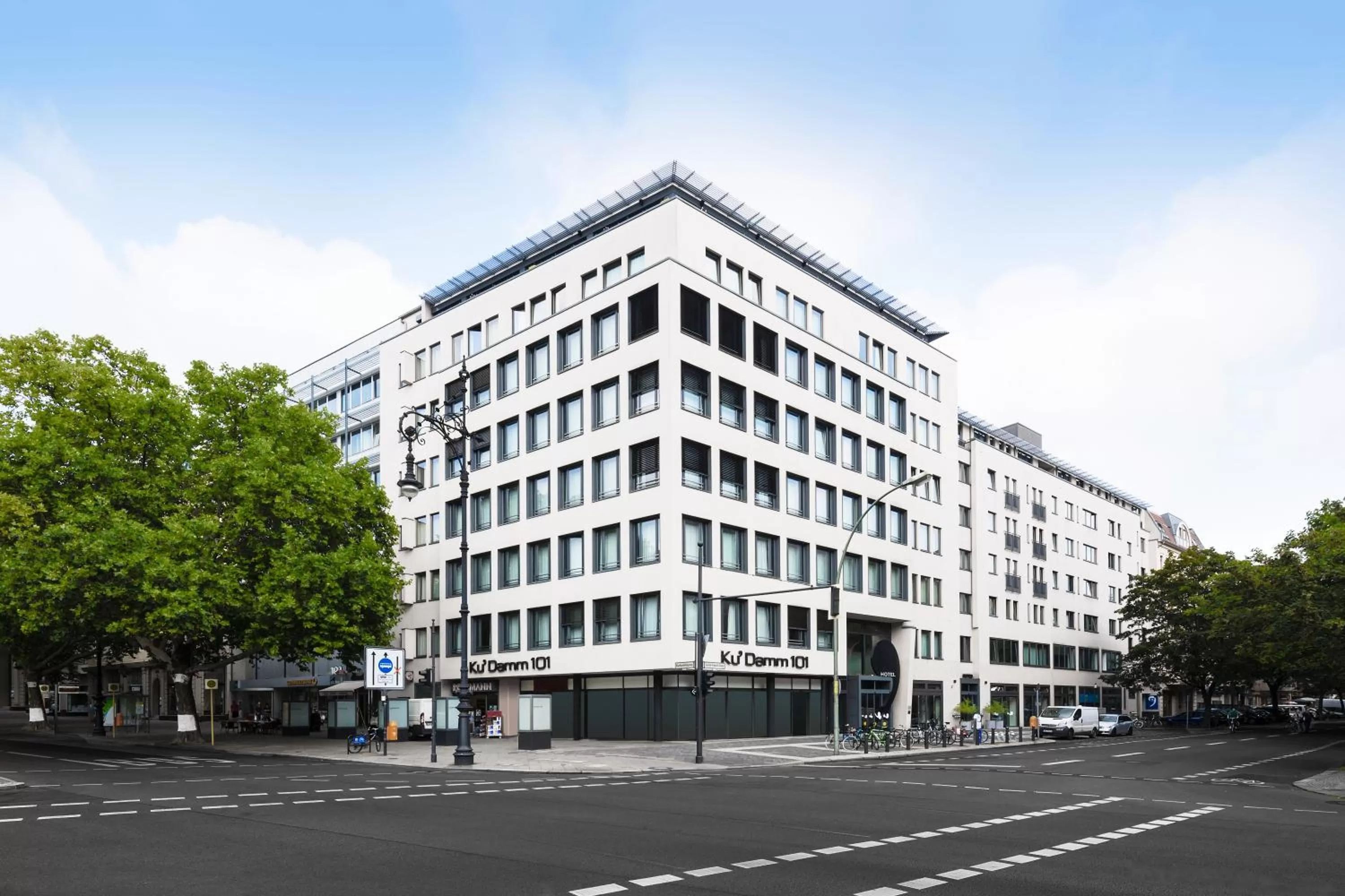 Property building in Ku'Damm 101 Hotel