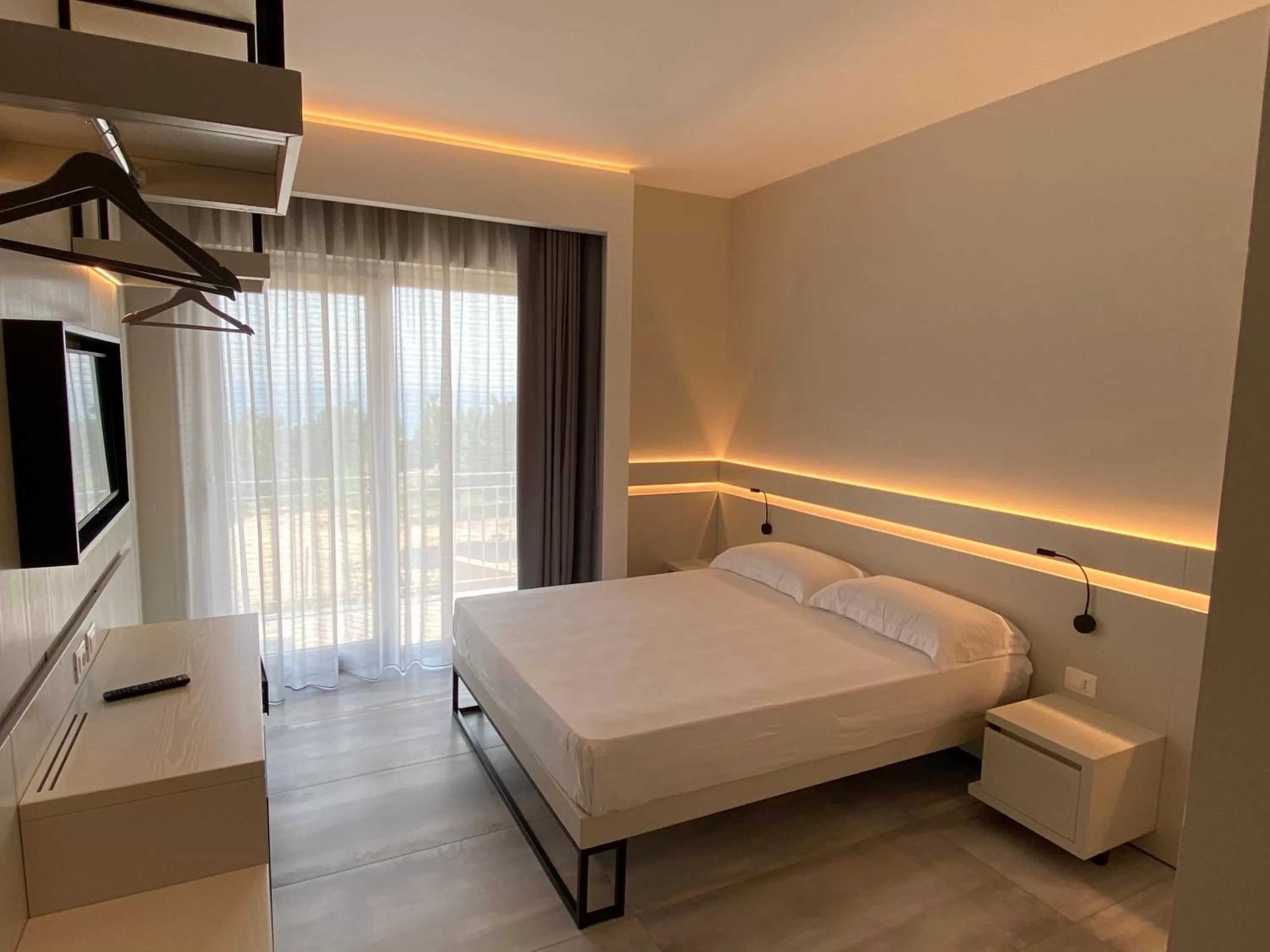 Bed in Aether Suites Tropea - Free Private Parking