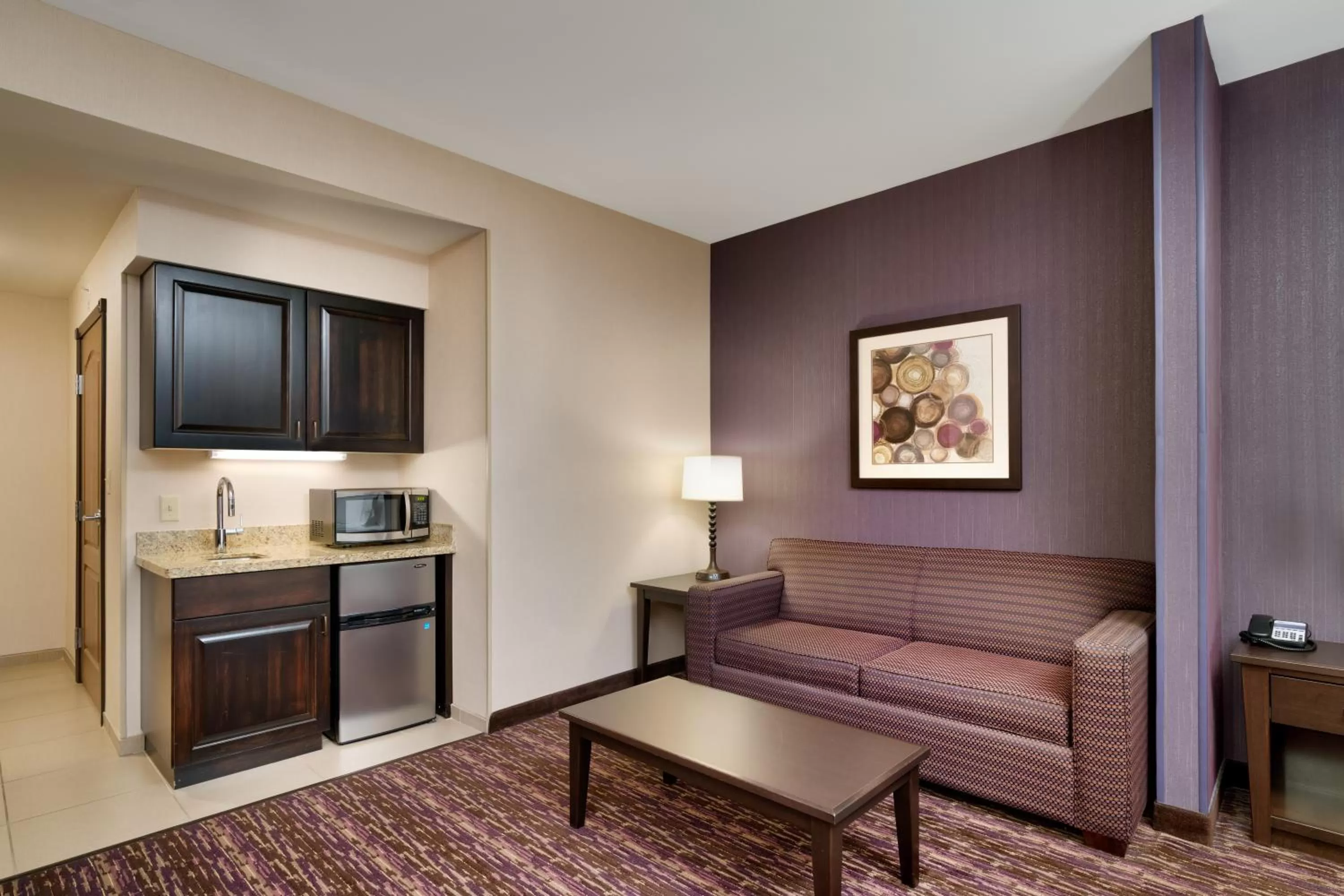 Seating area in Holiday Inn Express Hotel & Suites Billings by IHG