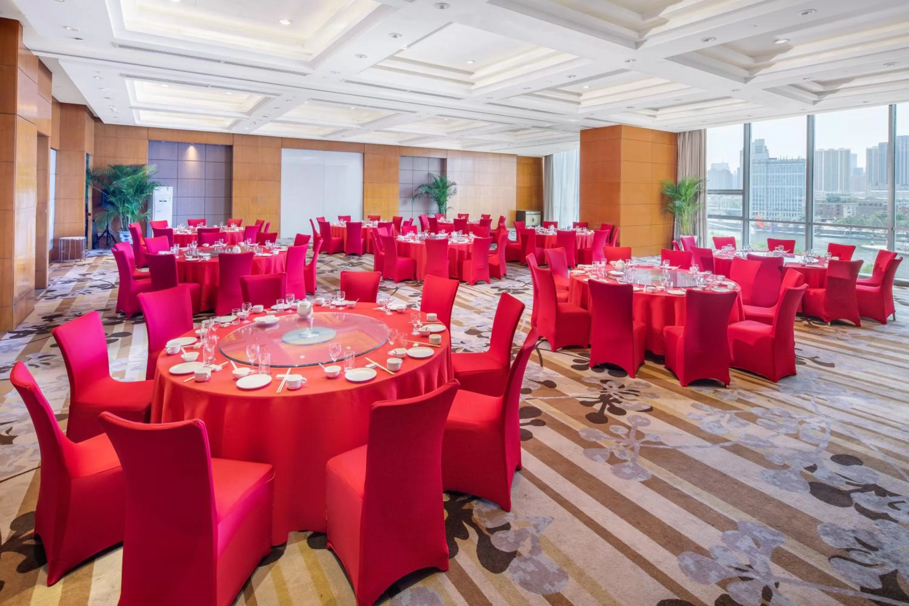Meeting/conference room in Holiday Inn Tianjin Riverside by IHG