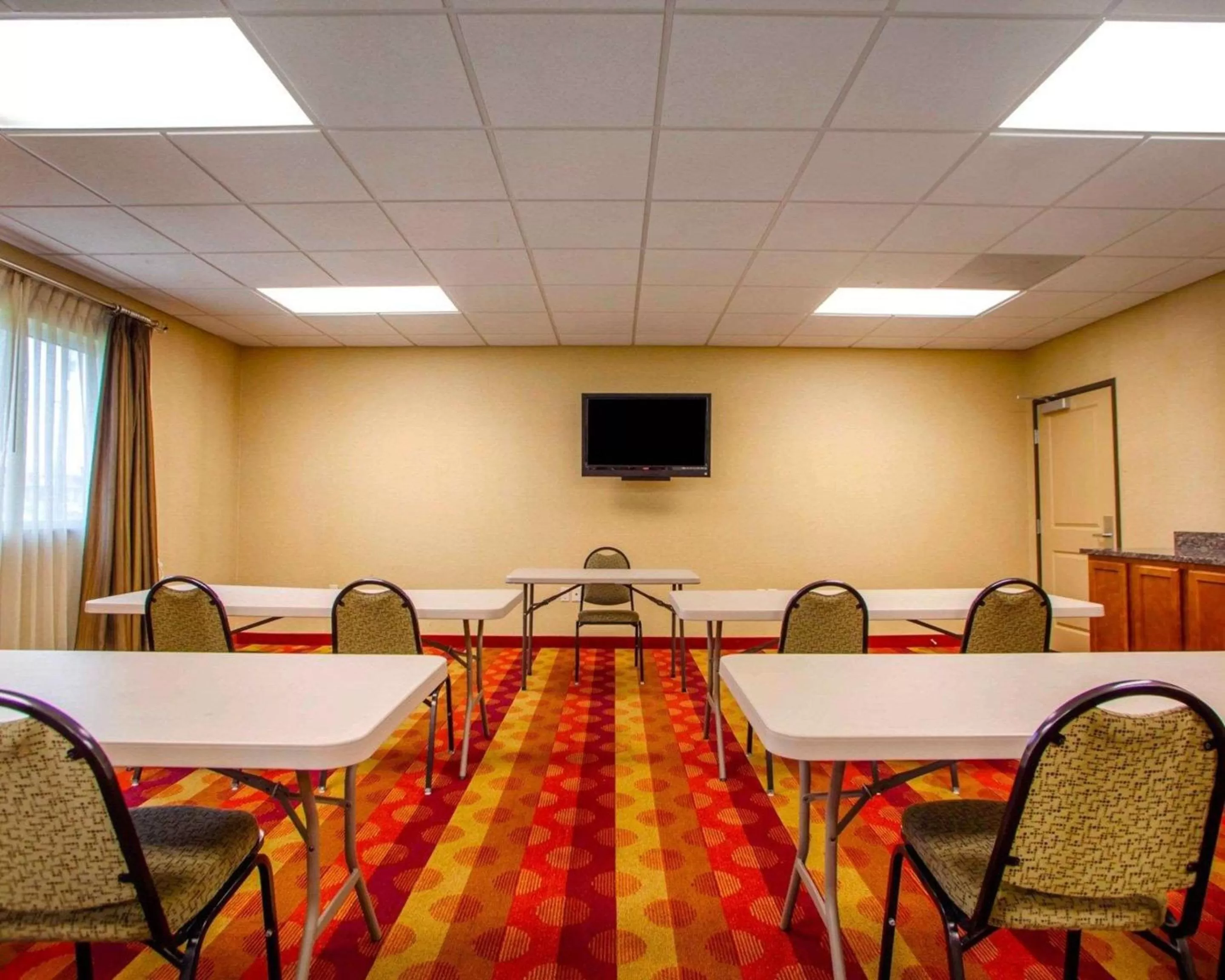 On site in Suburban Studios Cedar Falls