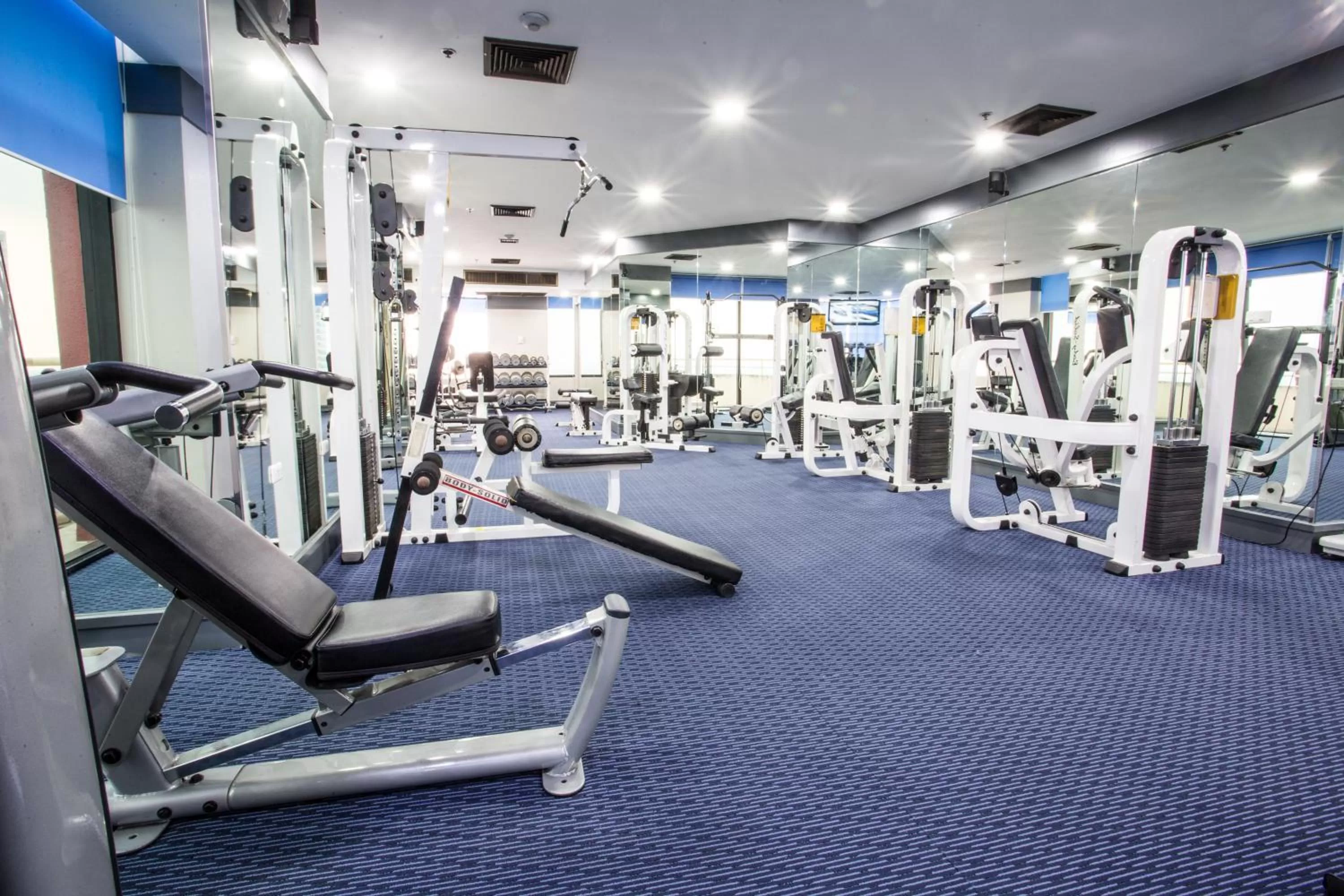 Fitness centre/facilities in Grand Tower Inn Rama 6
