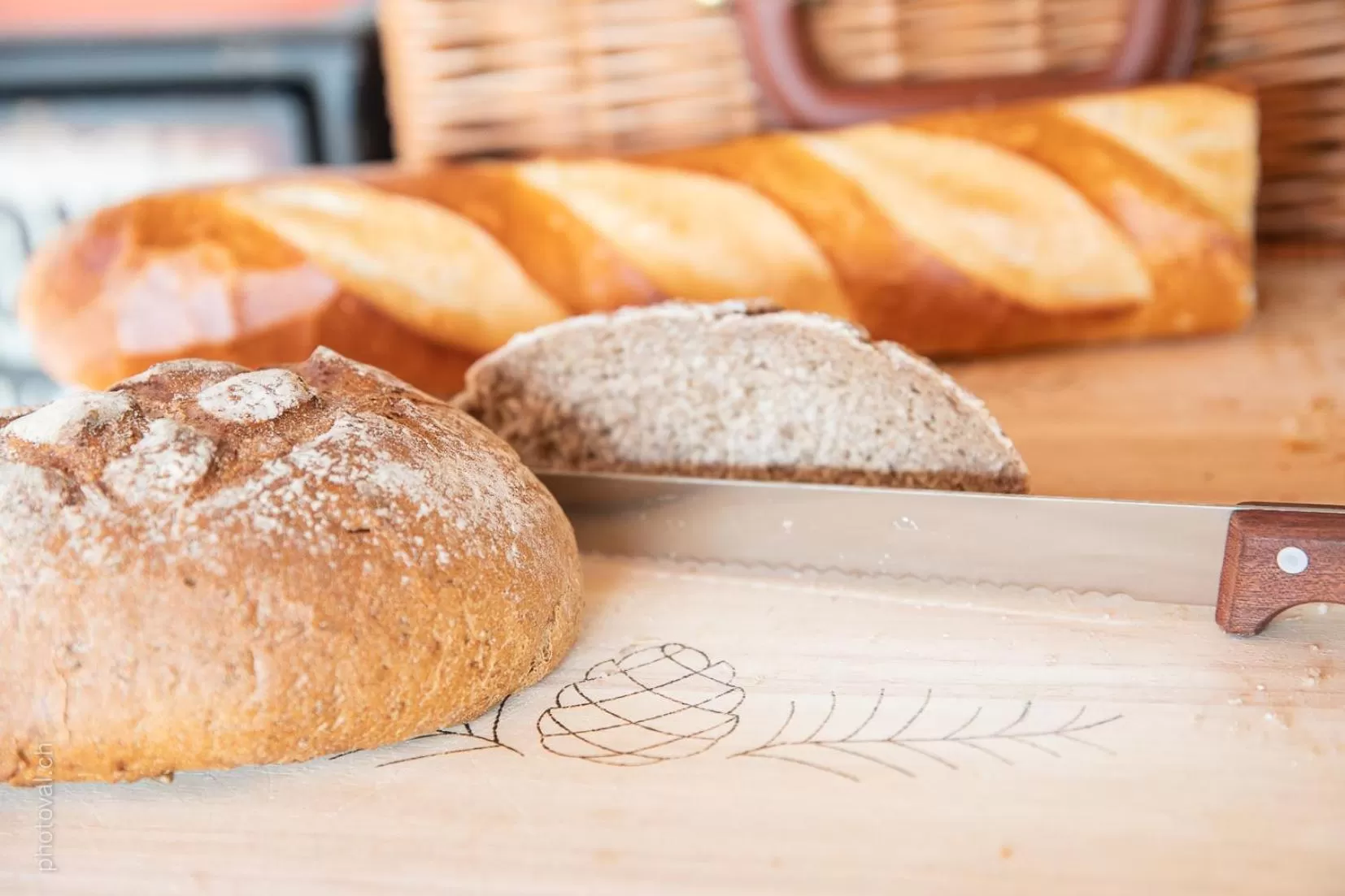 Buffet breakfast, Food in La Tzavane