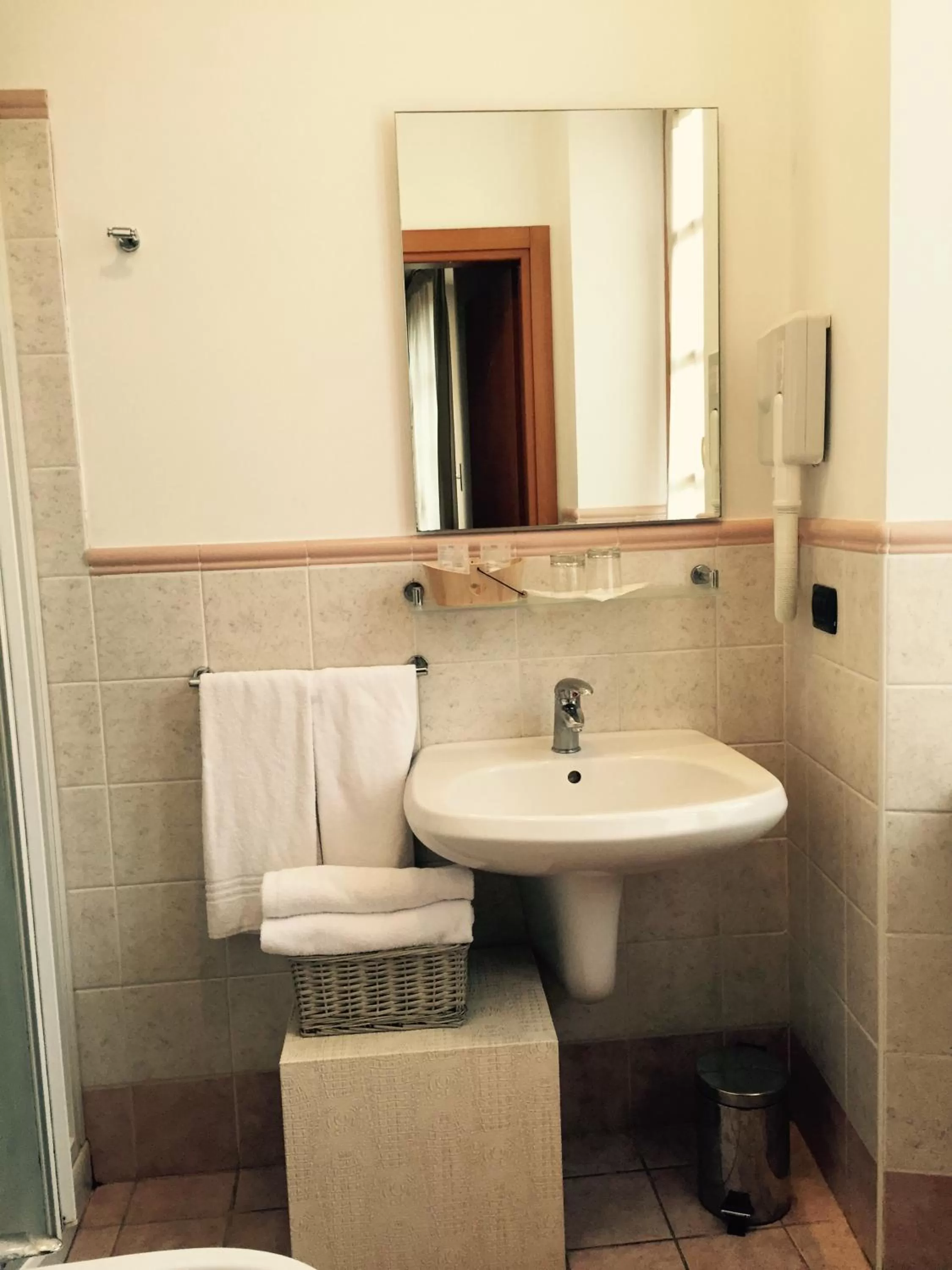 Shower in Albergo San Lorenzo