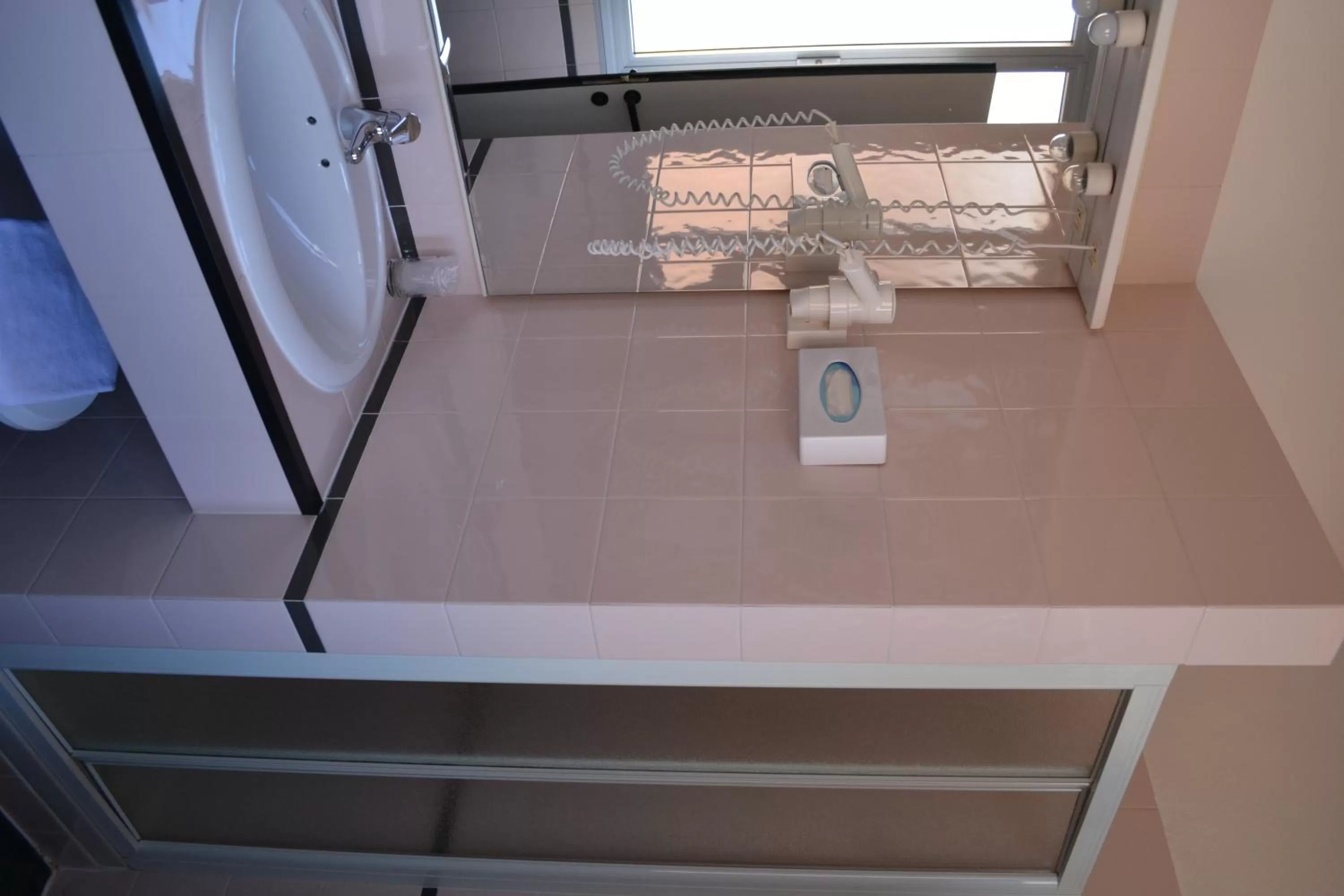 Bathroom in Hotel San Donato - Bologna centro