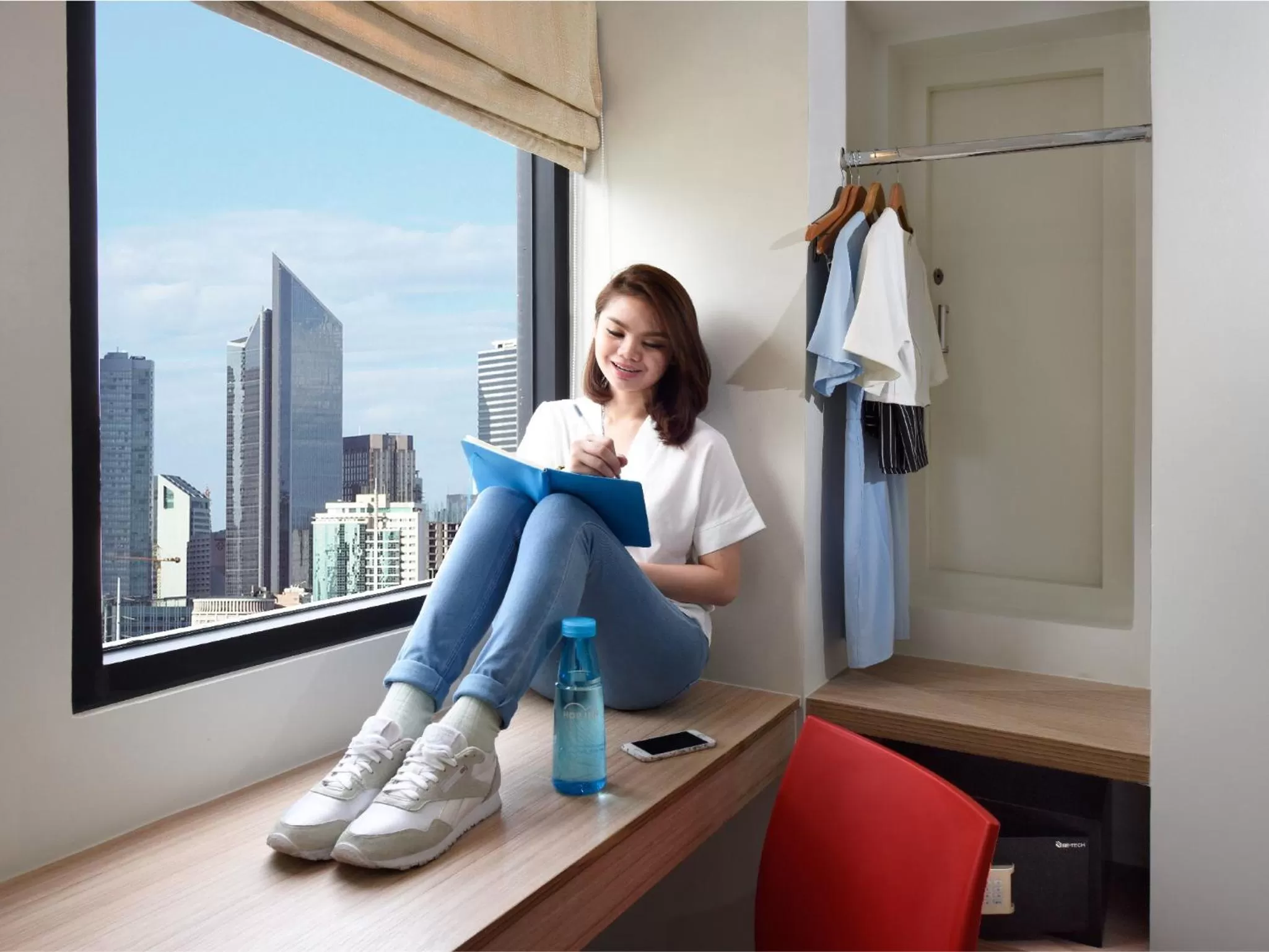 Area and facilities in Hop Inn Hotel Aseana City Manila