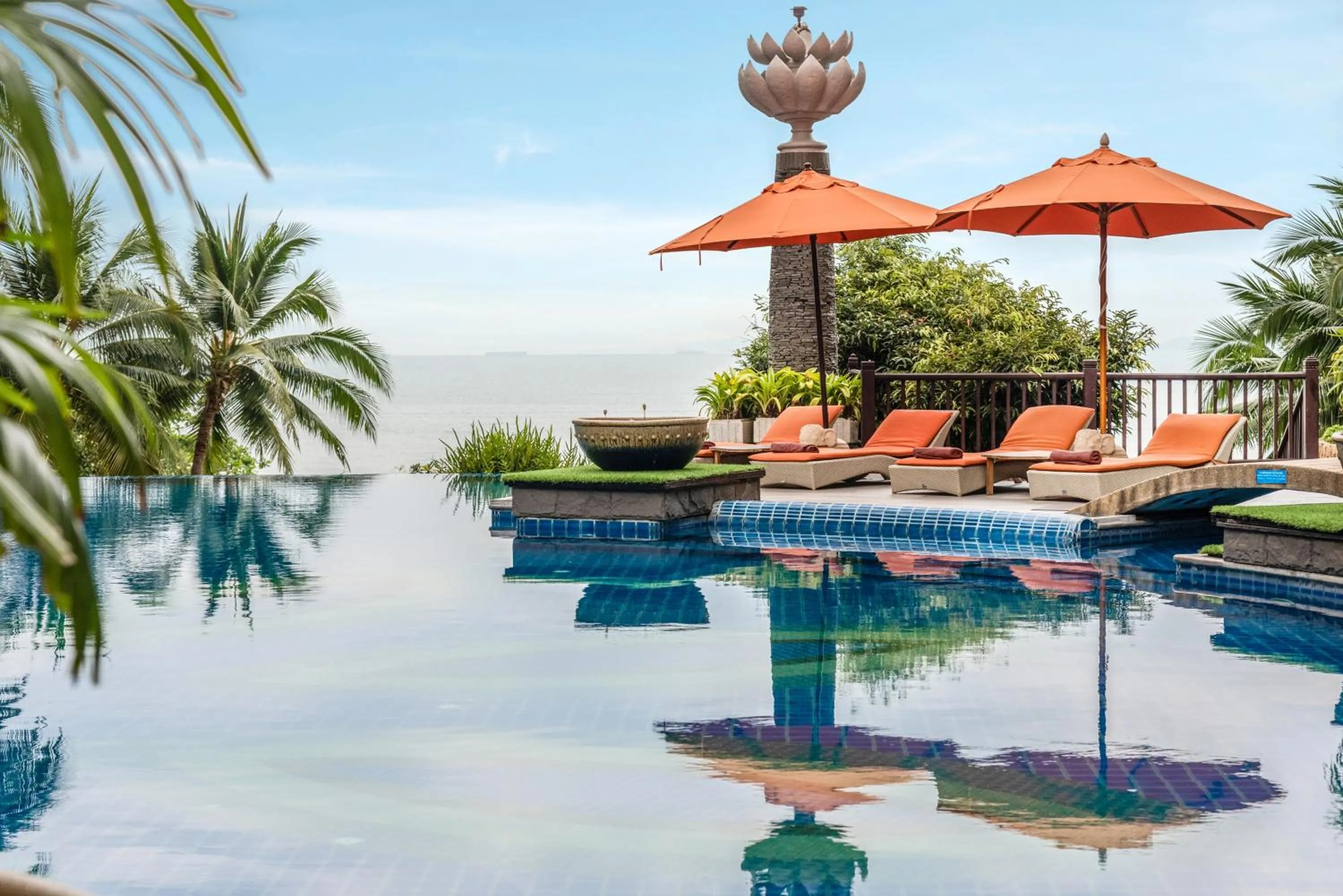 Pool view in Garden Cliff Resort And Spa