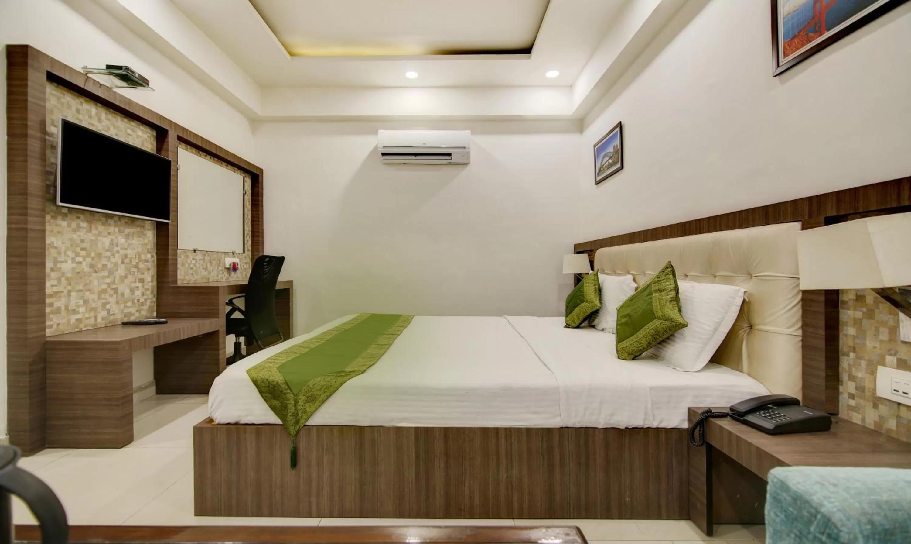 Bed in Itsy By Treebo - Solitaire