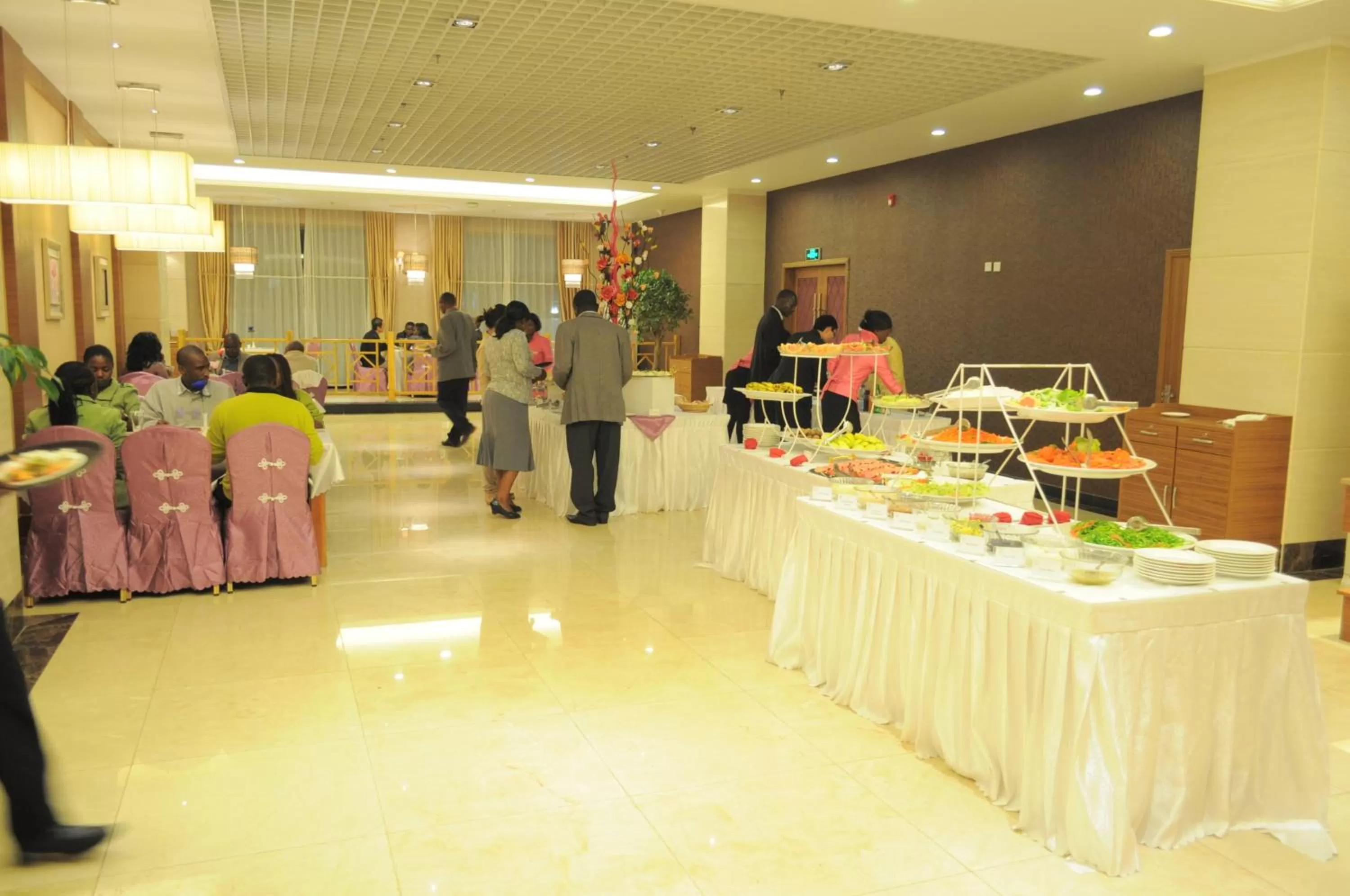 Restaurant/places to eat in Sogecoa Golden Peacock