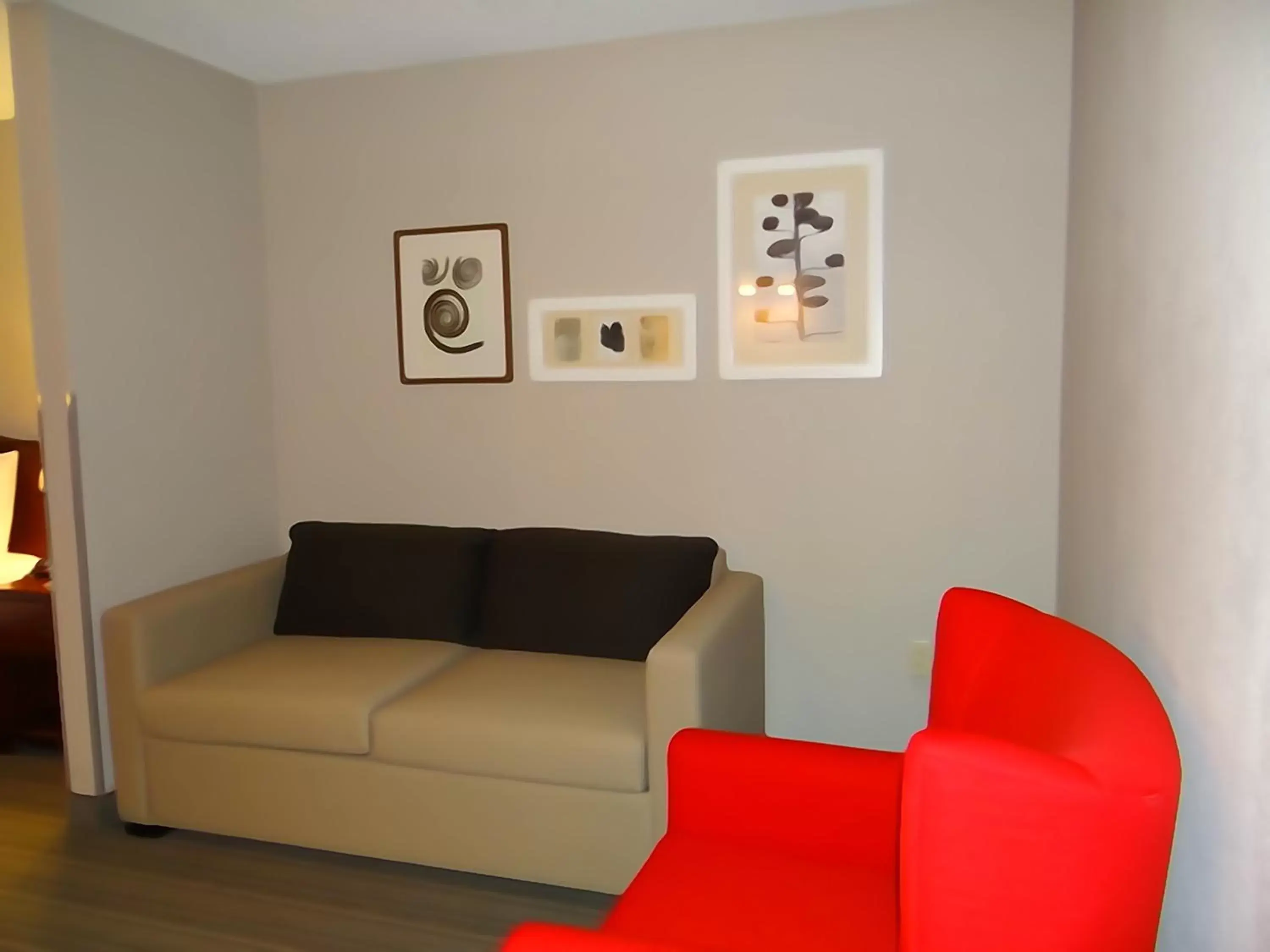 Queen Studio Suite - Disability Access/Non-Smoking in Country Inn & Suites by Radisson, Salisbury, MD Queen Studio Suite - Disability Access/Non-Smoking in Country Inn & Suites by Radisson, Salisbury, MD